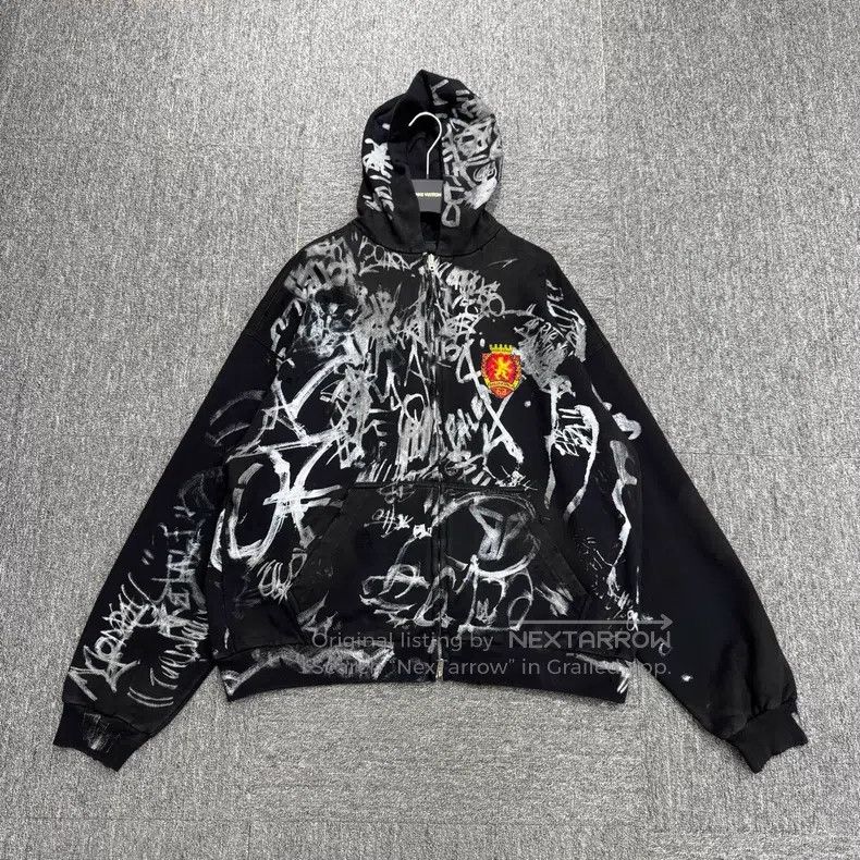 Balenciaga Balenciaga Manchester United Graffiti Hooded Sweatshirt Size US M / EU 48-50 / 2 - 1 Thumbnail