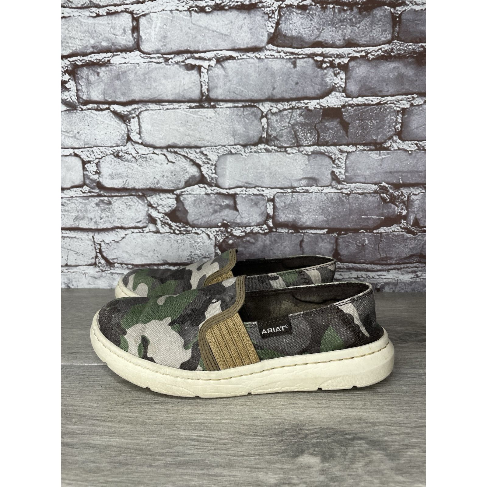 Ariat Ariat Cruiser Camo Green Brown Canvas Fabric Slip On Shoes W Size US 7.5 / IT 37.5 - 16 Thumbnail