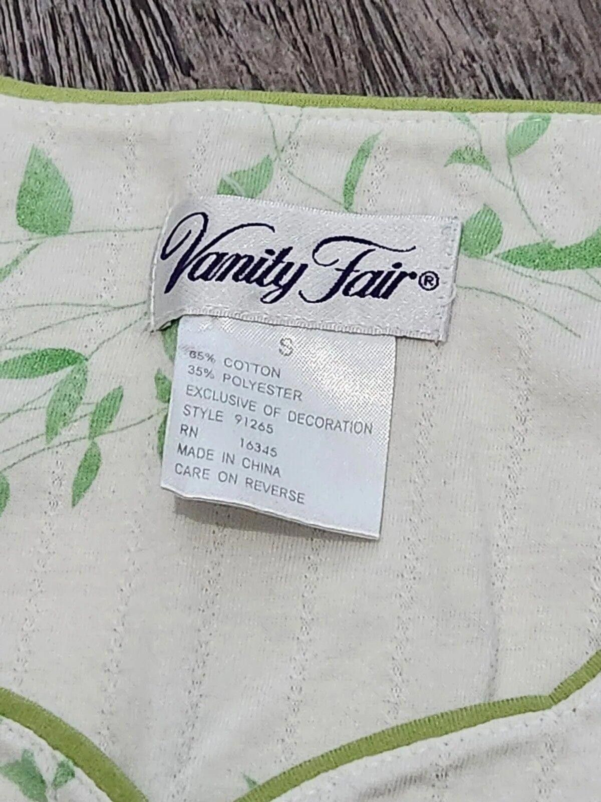 Designer Vintage Vanity Fair Pajama Set Small Capris Tank Scalloped Size ONE SIZE - 2 Thumbnail