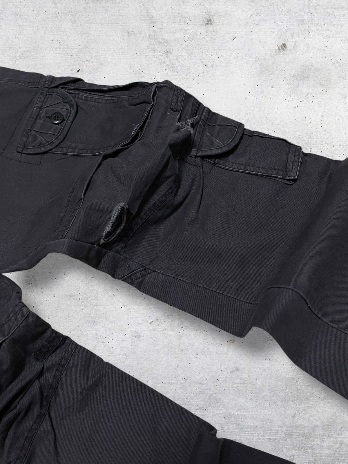 Japanese Brand VINTAGE QIANYIGE JAPAN 90S DESIGNER UTILITY COMBAT CARGO Size US 33 - 9 Thumbnail
