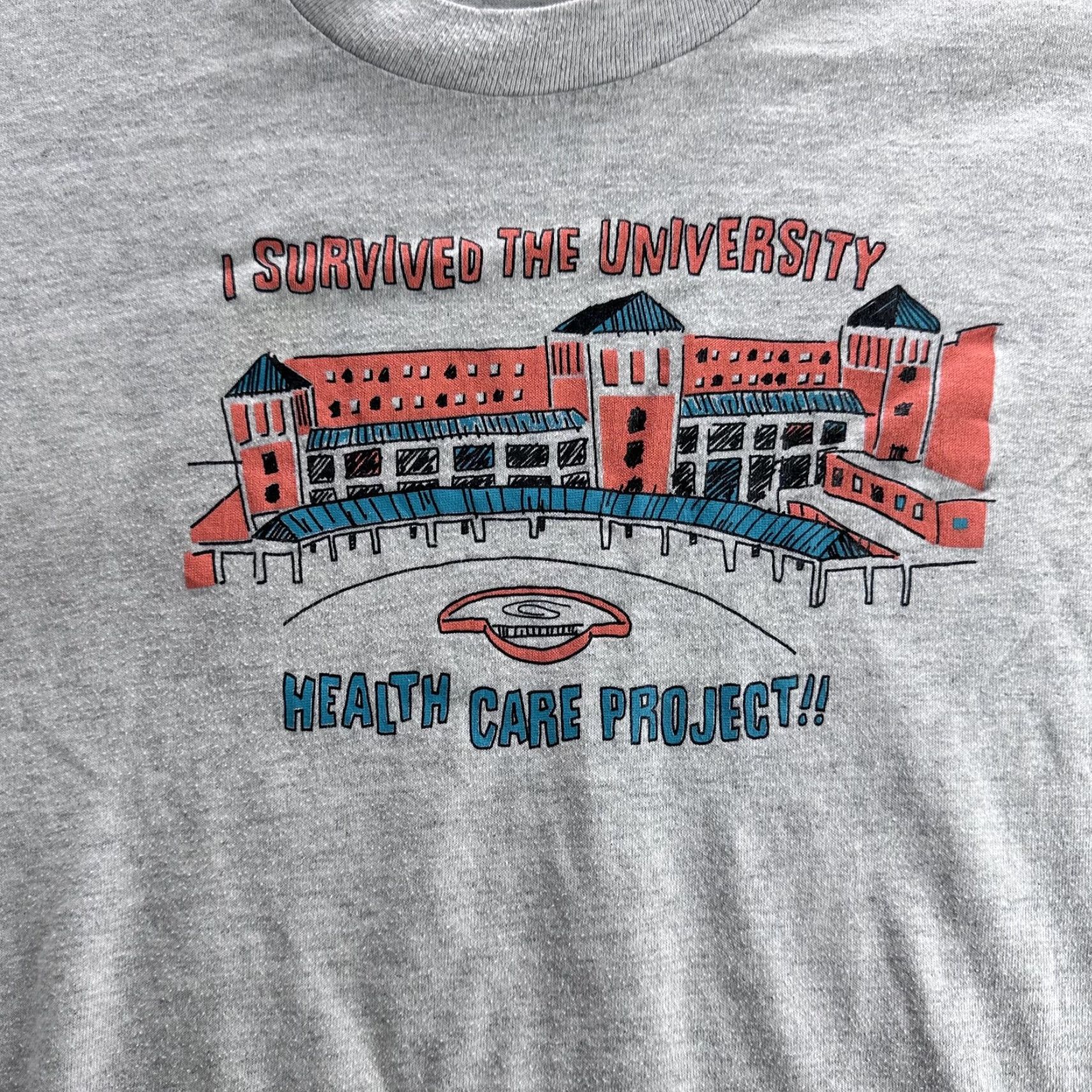 Jerzees VINTAGE Jerzees I Survived THE University Health Care Project Shirt Mens XL Gray 90s USA T-Shirt Graphic Print Crew Neck Short Sleeve Cotton Polyester Size US XL / EU 56 / 4 - 2 Thumbnail