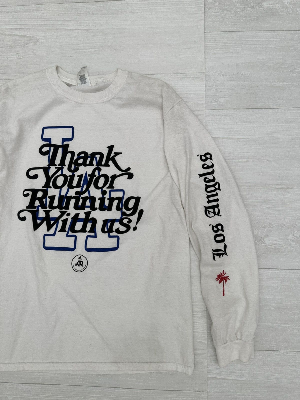 Gildan Los Angeles Thank You For Running With Us Tee White LS Size US M / EU 48-50 / 2 - 2 Thumbnail