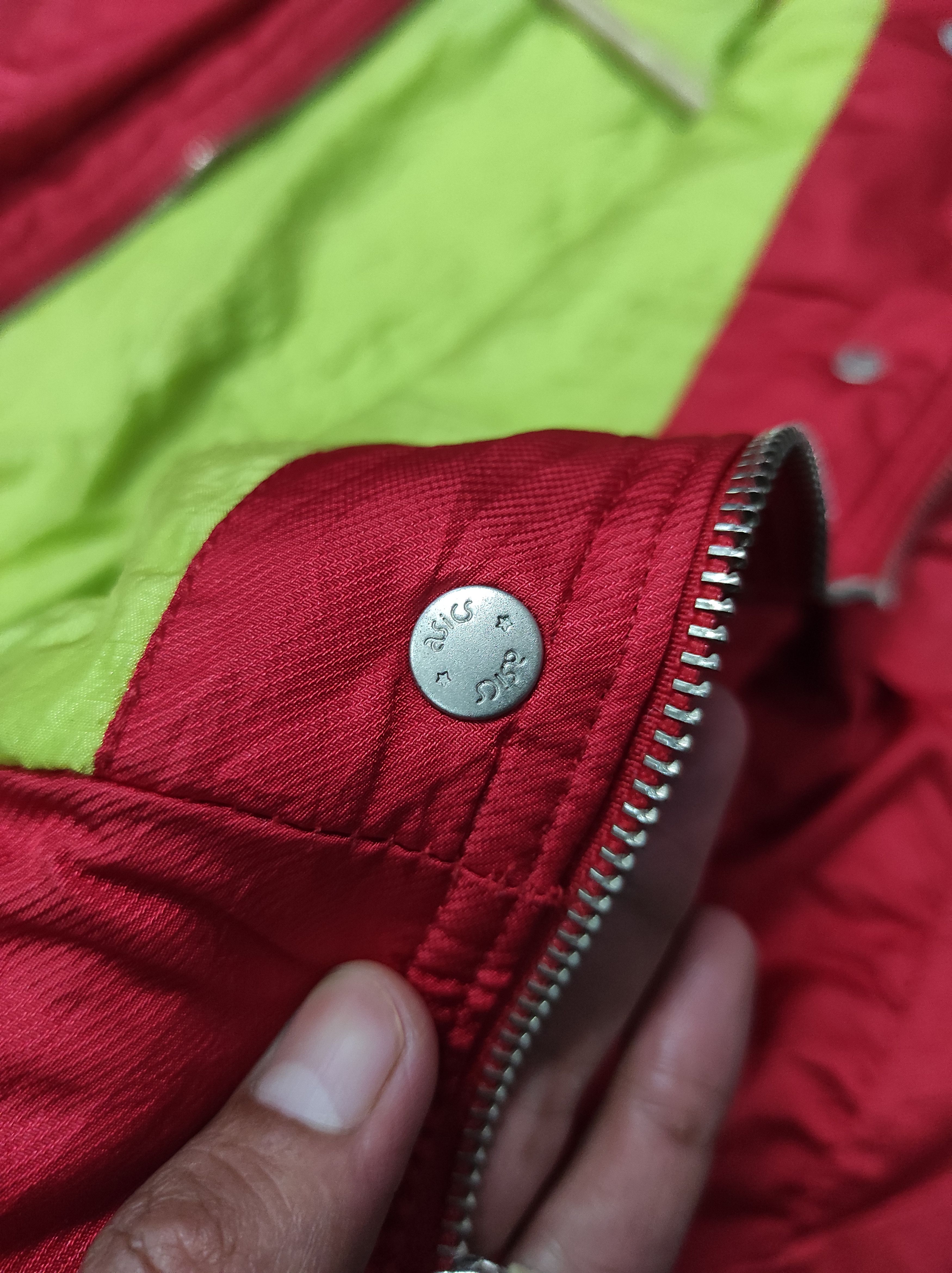 Asics KILLY BY ASICS MULTIPOCKET SKI JACKET HOODED Size US S / EU 44-46 / 1 - 6 Thumbnail
