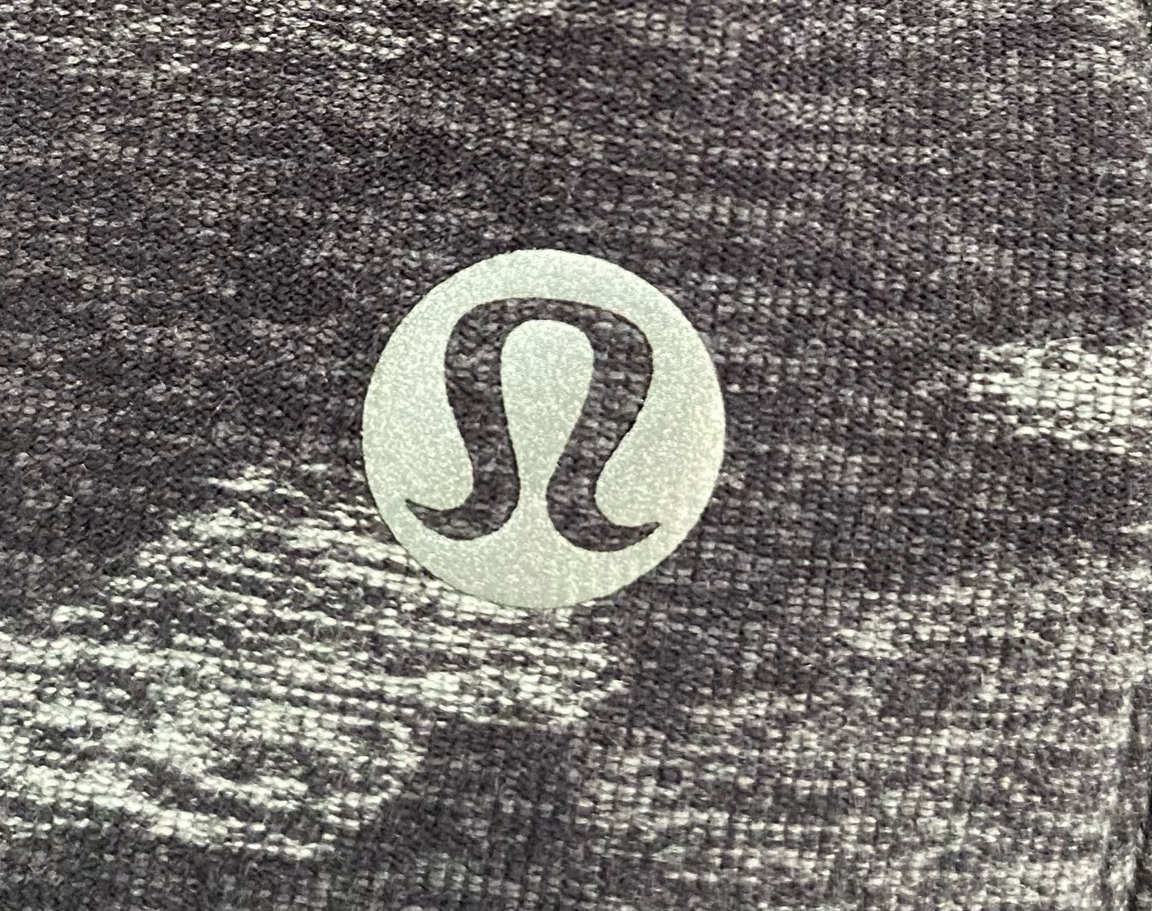 Lululemon Lululemon Runderful Incognito Camo Long Sleeve Shirt 4 Size S / US 4 / IT 40 - 6 Thumbnail