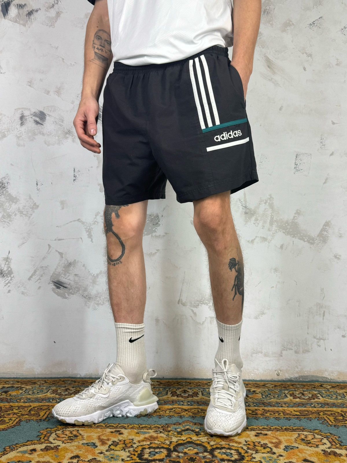 Adidas Vintage Adidas Shorts Size L Size US 34 / EU 50 - 1 Thumbnail