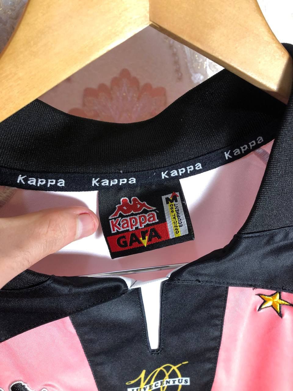 Kappa VINTAGE KAPPA FC JUVENTUS ITALY SOCCER JERSEY RETRO Y2K 90s Size US M / EU 48-50 / 2 - 3 Thumbnail