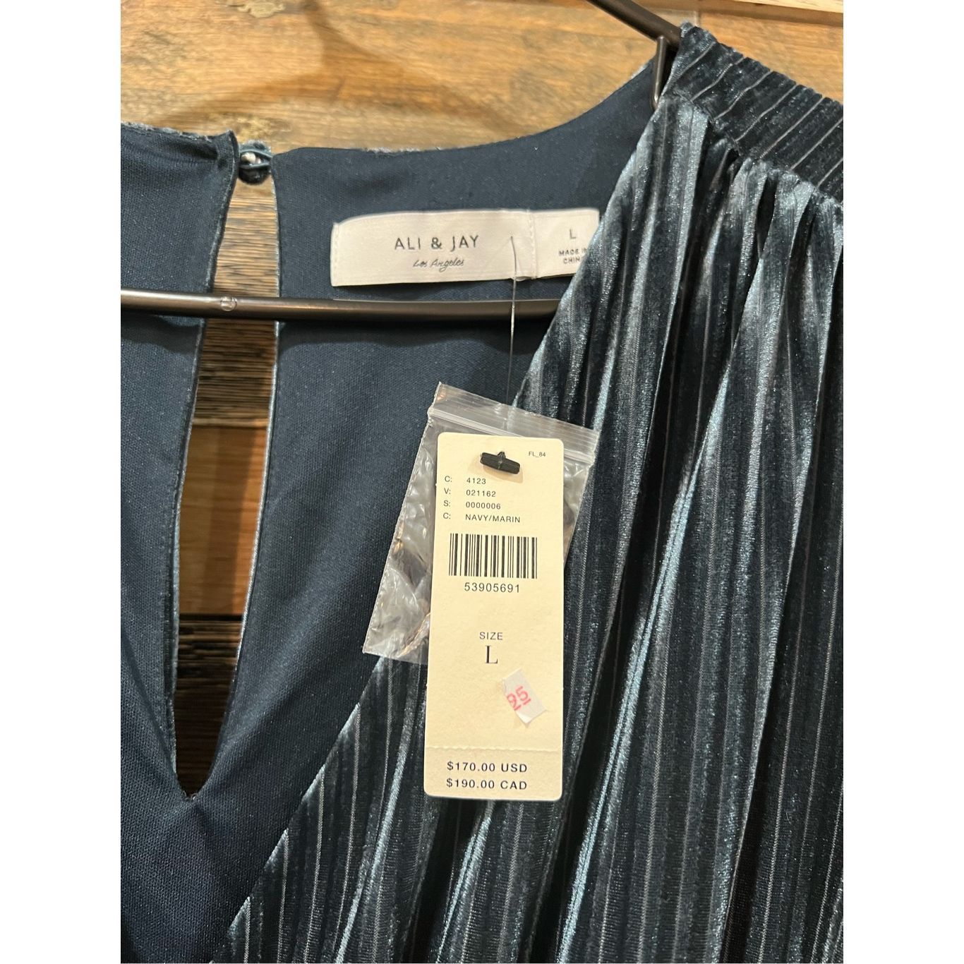 Anthropologie Anthropologie Ali & Jay NWT Samantha Velvet Jumpsuit sz L Size US 40 / EU 56 - 7 Thumbnail