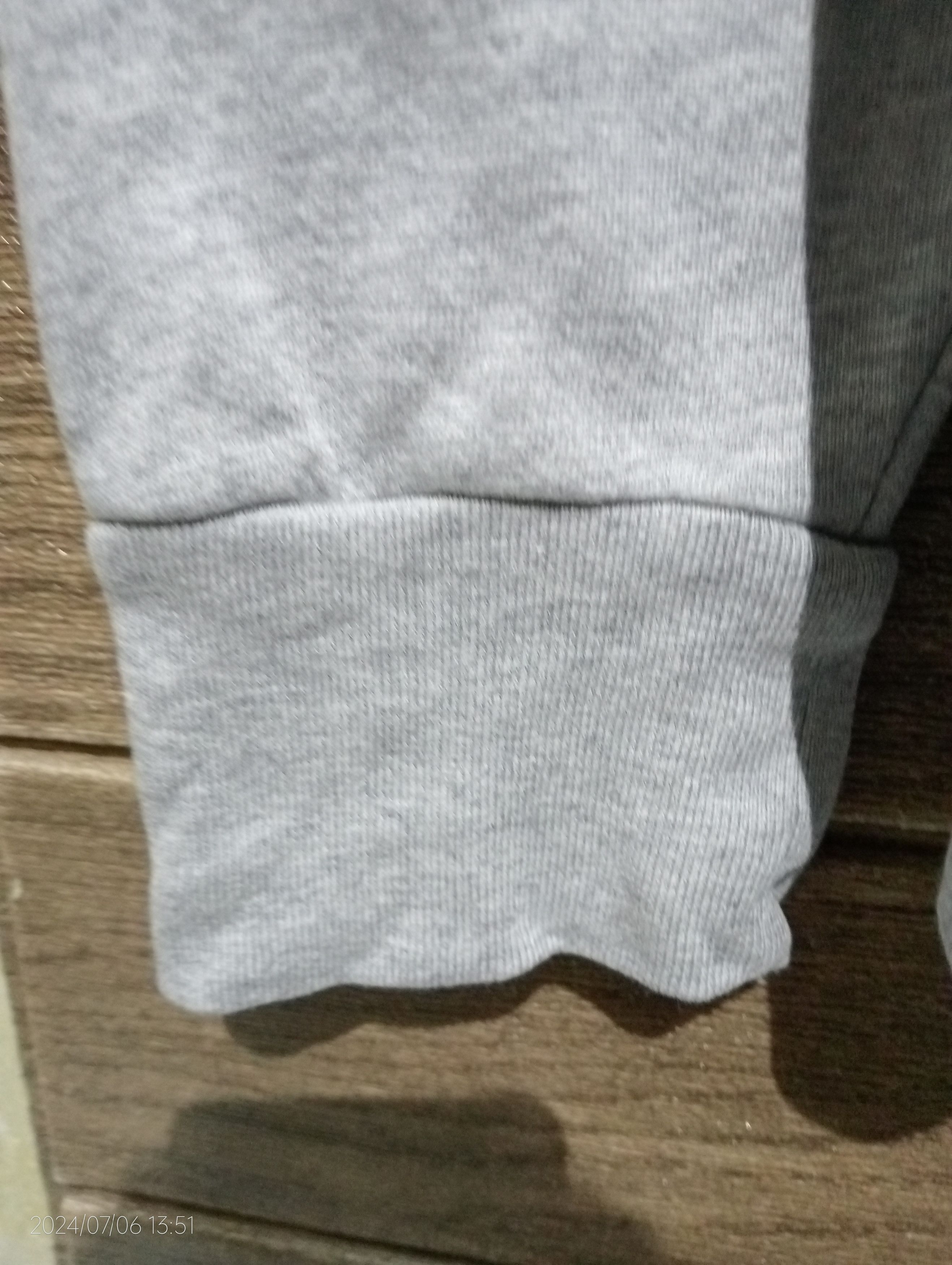 Levi's Vintage Levi's Big Logo Crewneck Sweatshirt Size US L / EU 52-54 / 3 - 7 Thumbnail