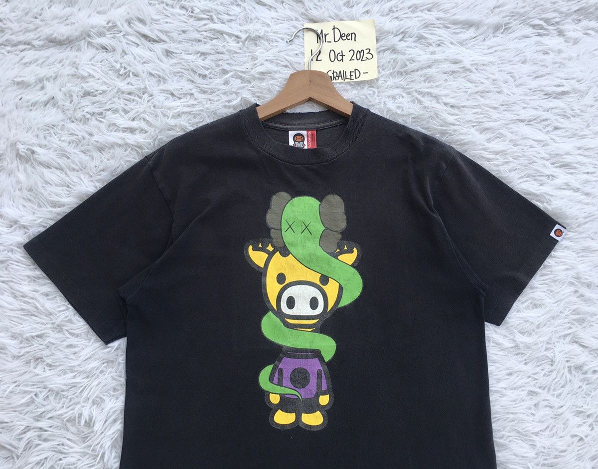 Bape × Kaws Vintage SS2006 Bape x Kaws Baby Milo Giraffe Tee Size US M / EU 48-50 / 2 - 6 Thumbnail