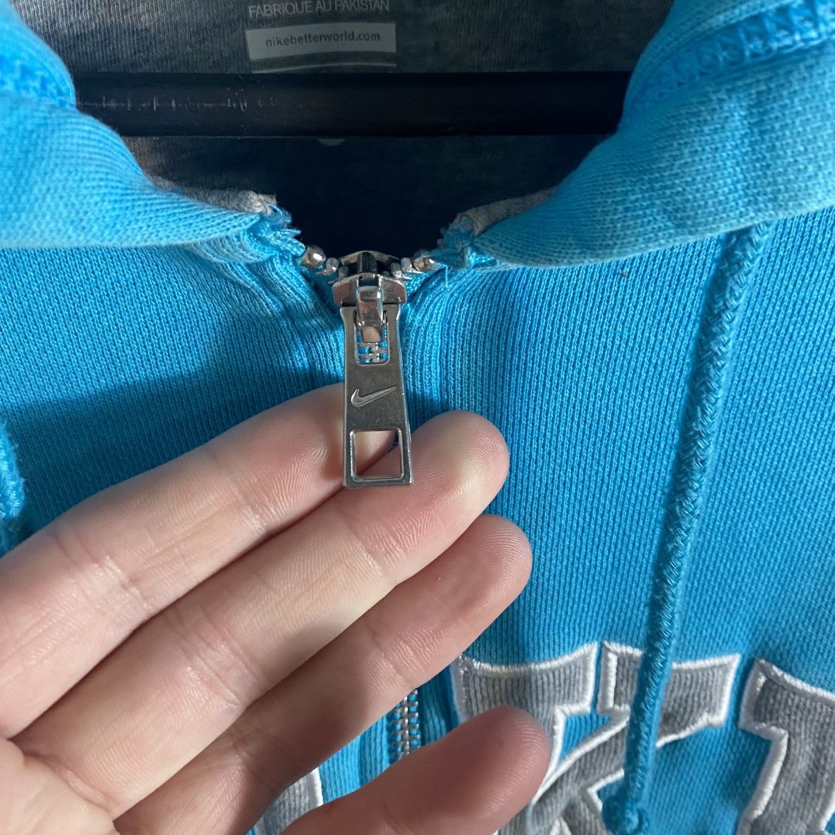 Nike Vintage Y2K Nike Zip Up Hoodie Size US L / EU 52-54 / 3 - 5 Thumbnail