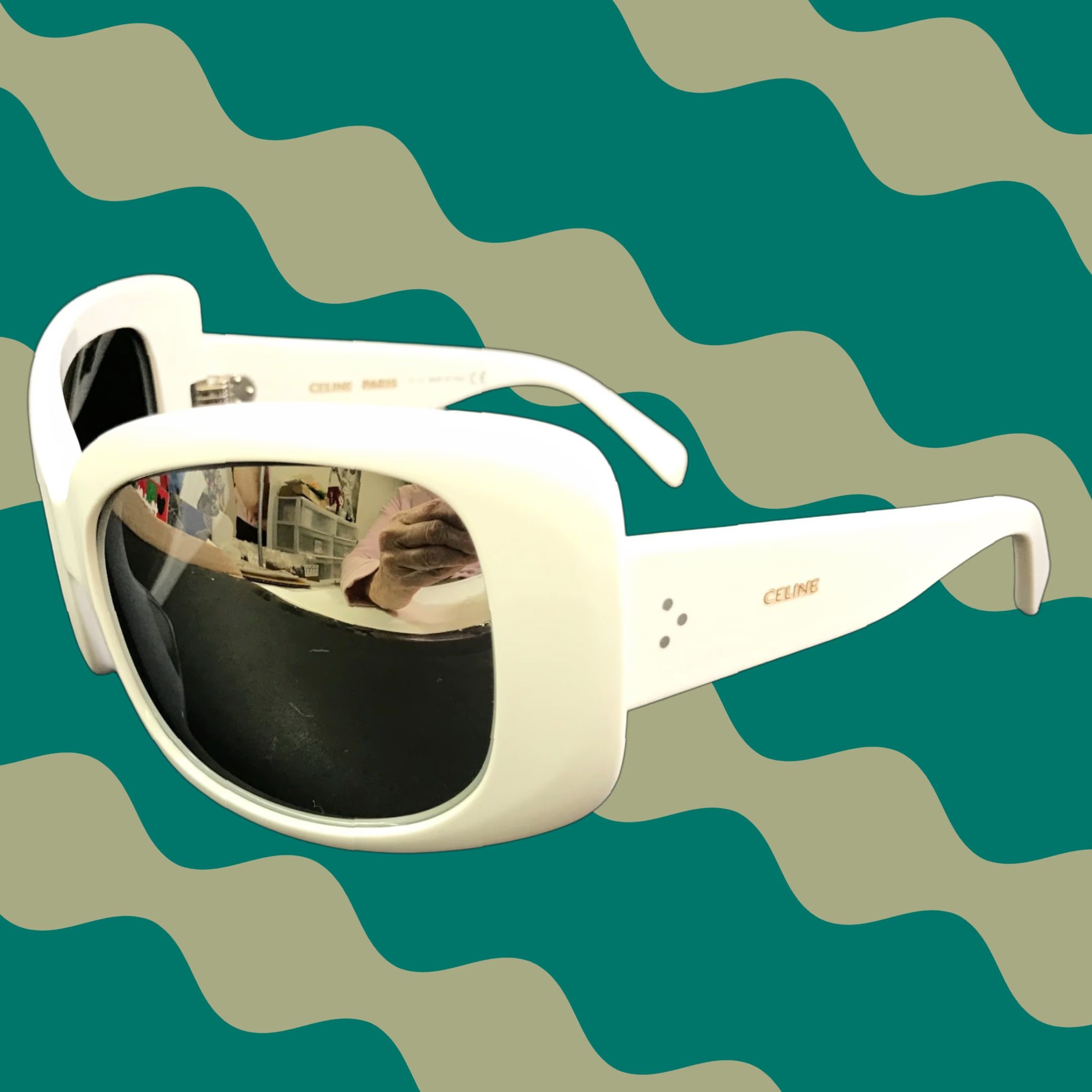 CELINE Sunglasses CL40224I 25C White Oversized Frames Gray 