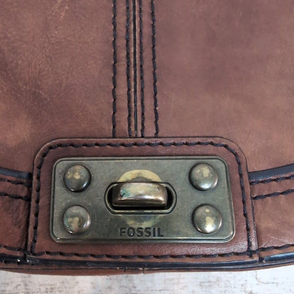 Fossil Authentic Fossil Leather Satchel Crossbody Saddle Bag Horse Size ONE SIZE - 3 Thumbnail