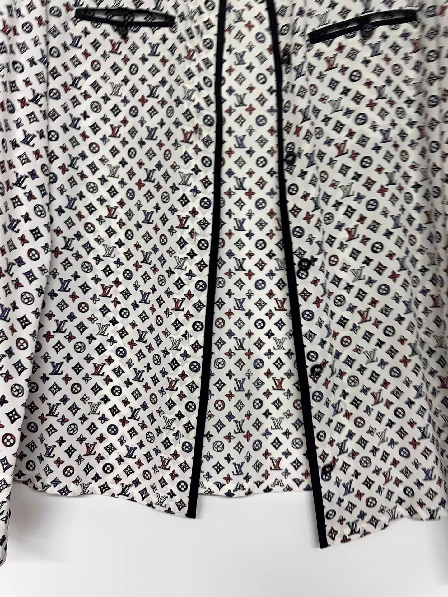 Louis Vuitton LV many shirt size 36 37/90/63/61 Size XS / US 0-2 / IT 36-38 - 5 Thumbnail