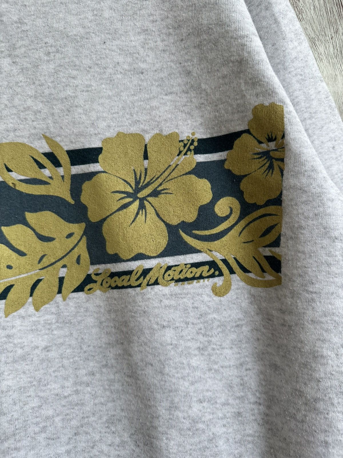 Vintage Vintage Local Motion Hawaii Surf Sweatshirt Size US M / EU 48-50 / 2 - 6 Thumbnail