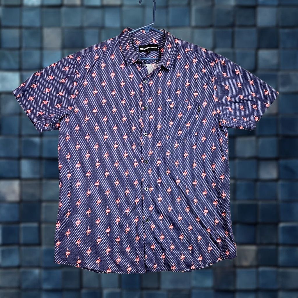 CO Molokai Surf Co Flamingo Shirt XL Blue Short Sleeve Button Up Tropical Print Shirt Men Regular Fit Size US XL / EU 56 / 4 - 1 Thumbnail