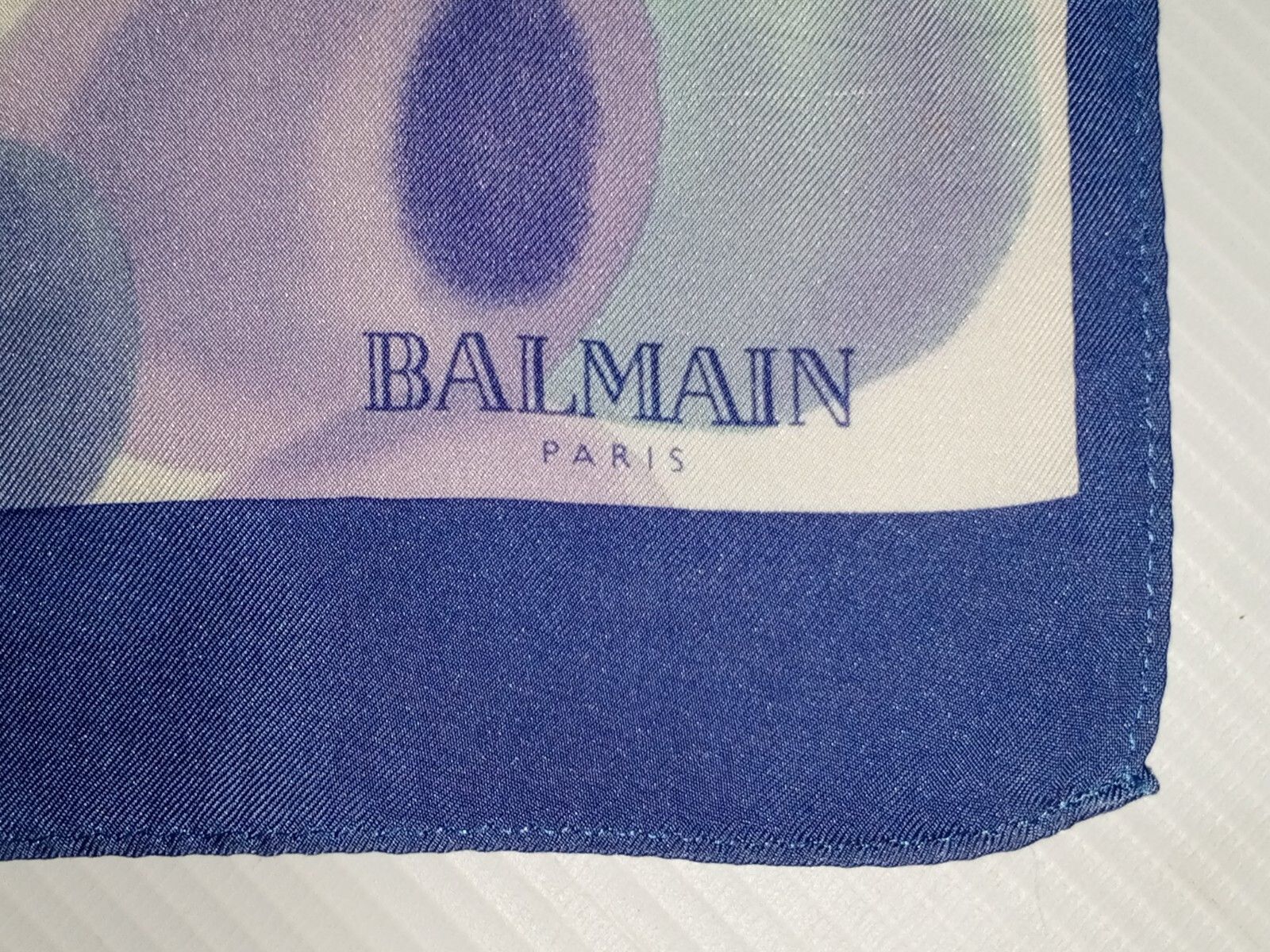 Pierre Balmain PIERRE BALMAIN PARIS Abstract Geometric Purple Silk Scarf Size ONE SIZE - 3 Thumbnail