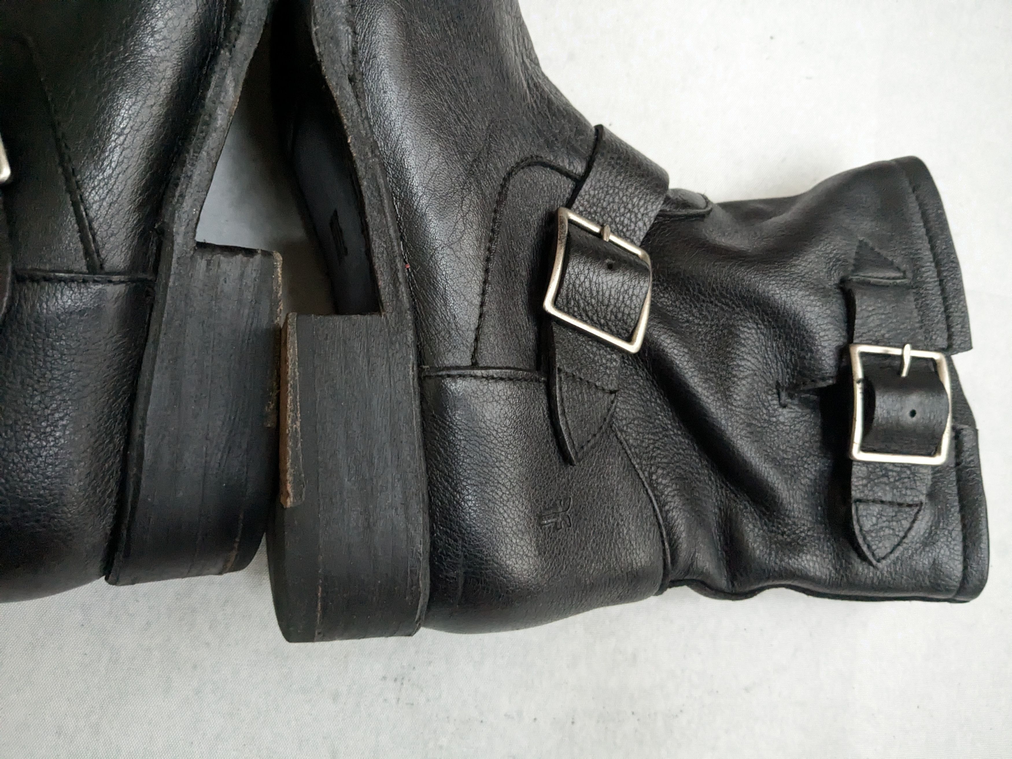 Frye Frye Engineer Boots Black Leather 7 Leather Buckle Size US 7 / EU 40 - 8 Thumbnail