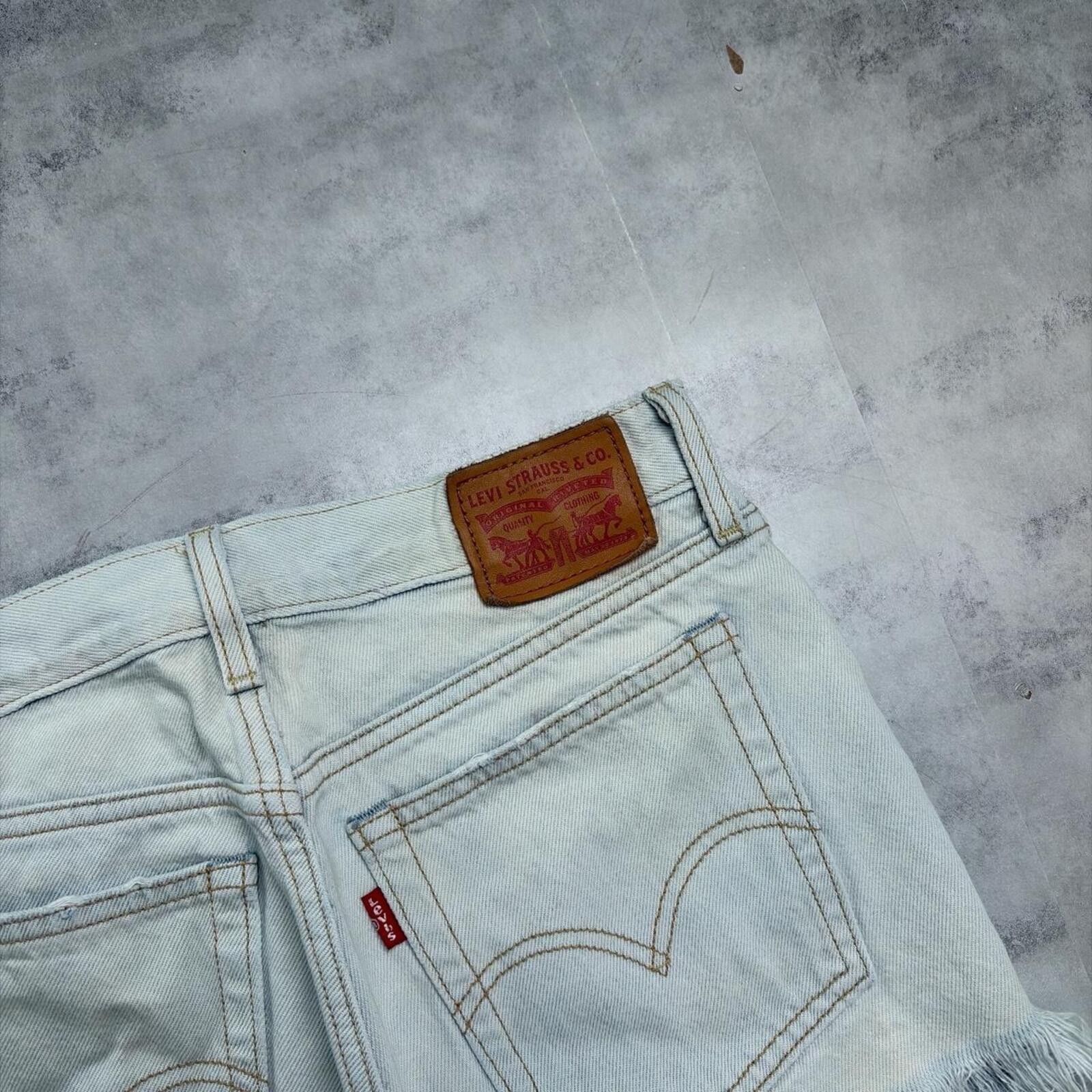 Levi's Y2K Light Wash Levi’s Grunge Mini Denim Shorts Size 42" / US 20 - 3 Thumbnail