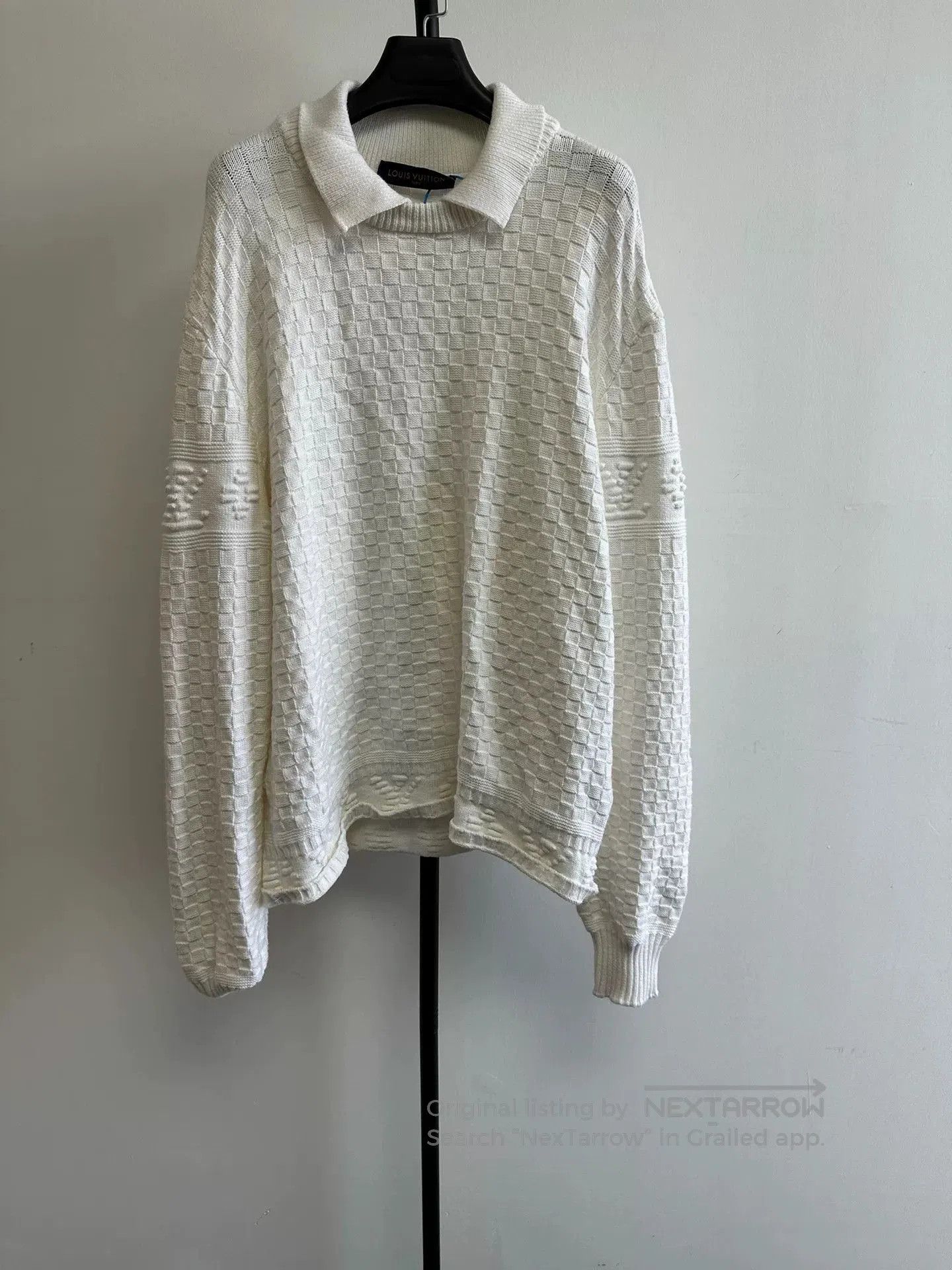 Louis Vuitton Louis Vuitton Embossed Damier White XXL. Size US XXL / EU 58 / 5 - 1 Thumbnail