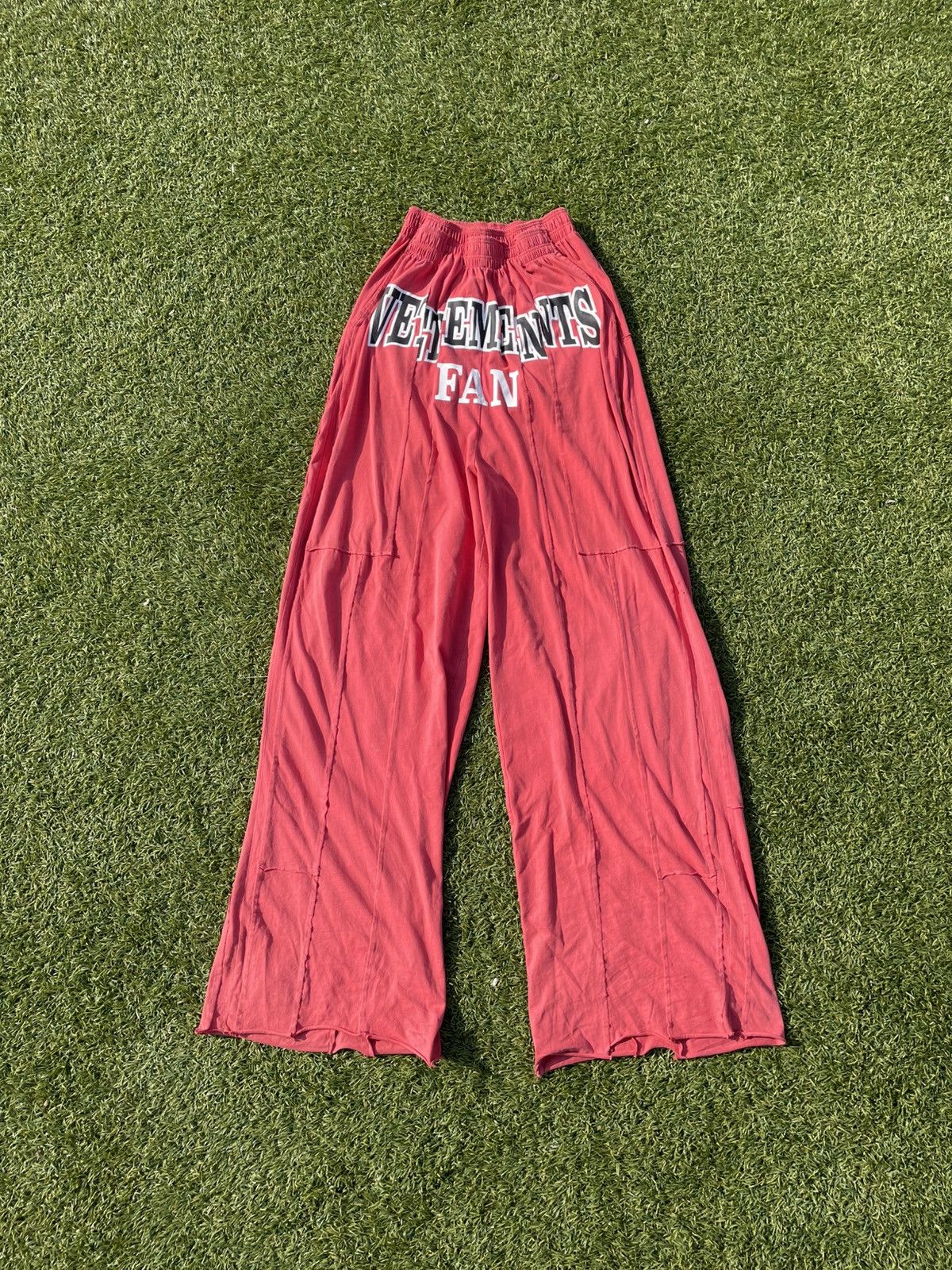 Vetements AW23 Vetements Fan Reconstructed Sweatpants Size US 30 / EU 46 - 1 Thumbnail