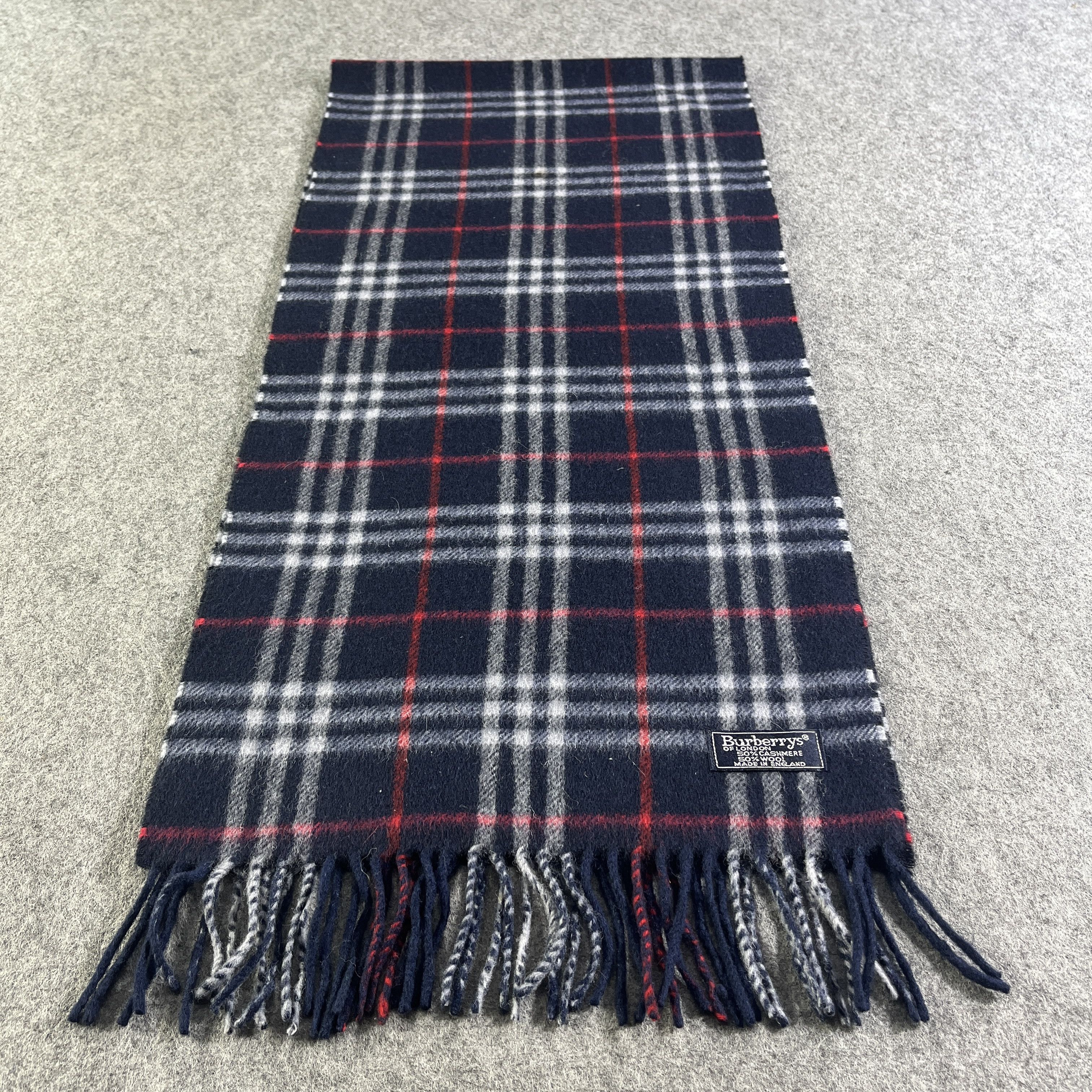 Burberry Burberry Scarf / Muffler / Neckwear T822 Size ONE SIZE - 2 Thumbnail
