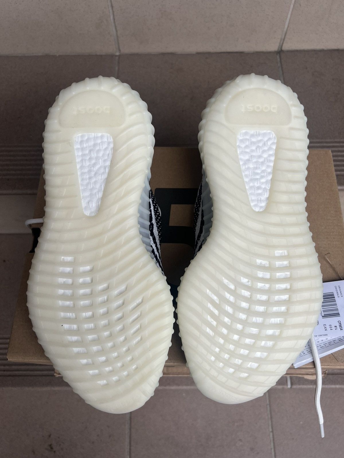 Kanye West Yeezy Sply 350 V2 Zebra 2023 Size US 9 / EU 42 - 5 Thumbnail