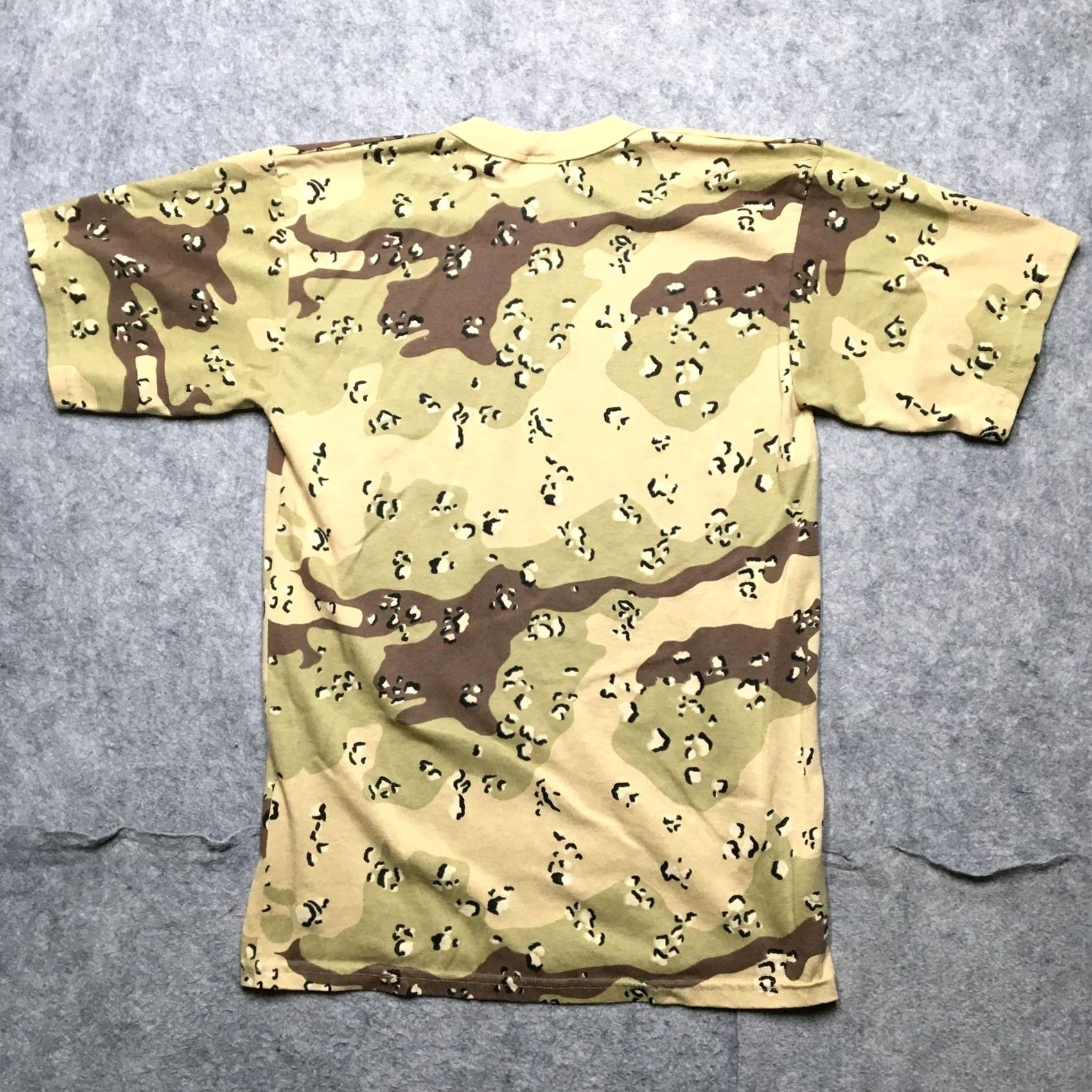 Vintage VINTAGE Tee Swing Shirt Camouflage Desert Chocolate Chip Military USA 90s Shirt Mens Small Beige Camouflage 90s Mens Small Size US S / EU 44-46 / 1 - 5 Thumbnail