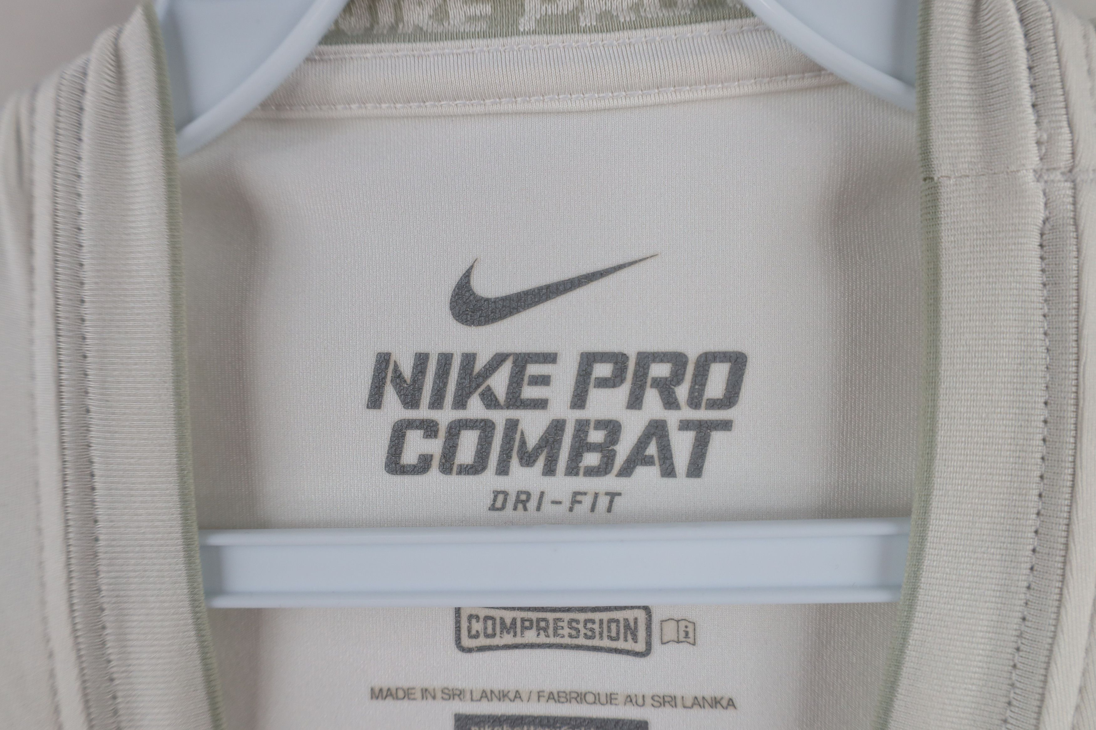 Nike × Vintage Vintage Nike Pro Combat Compression Training T-Shirt White Size US M / EU 48-50 / 2 - 8 Thumbnail