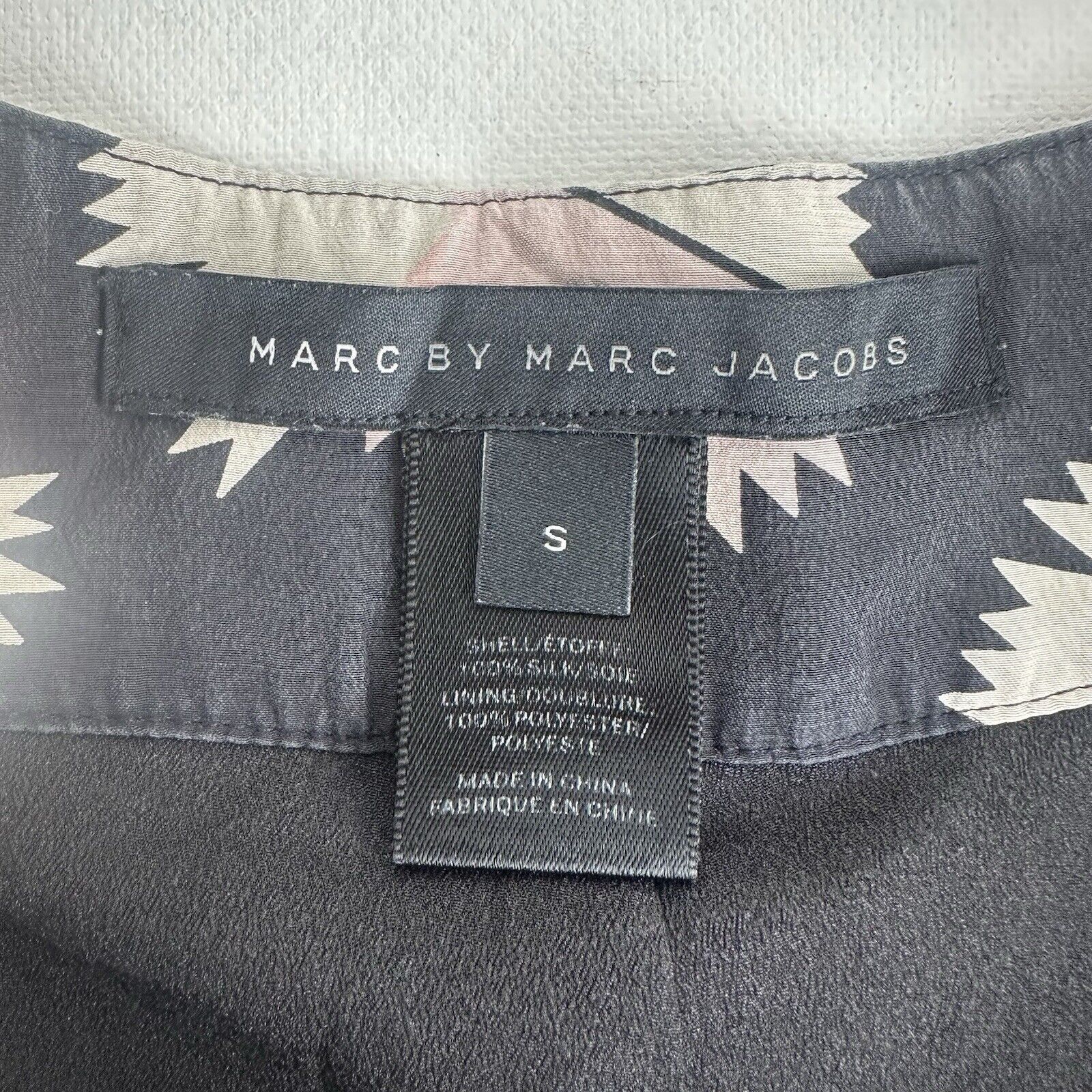 Marc by Marc Jacobs Marc by Marc Jacobs Geometric Silk Shorts Size S Size 28" / US 6 / IT 42 - 3 Thumbnail