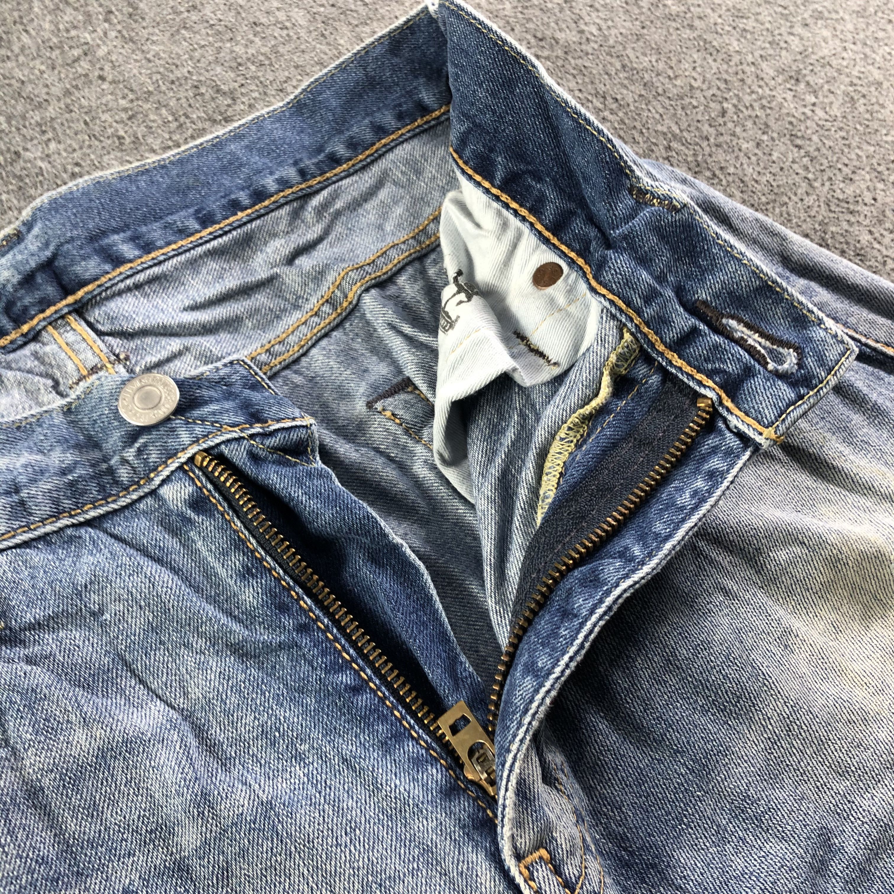 Levi's Vintage Faded Blue Levis 513 Jeans-J3278 Size US 30 / EU 46 - 7 Thumbnail