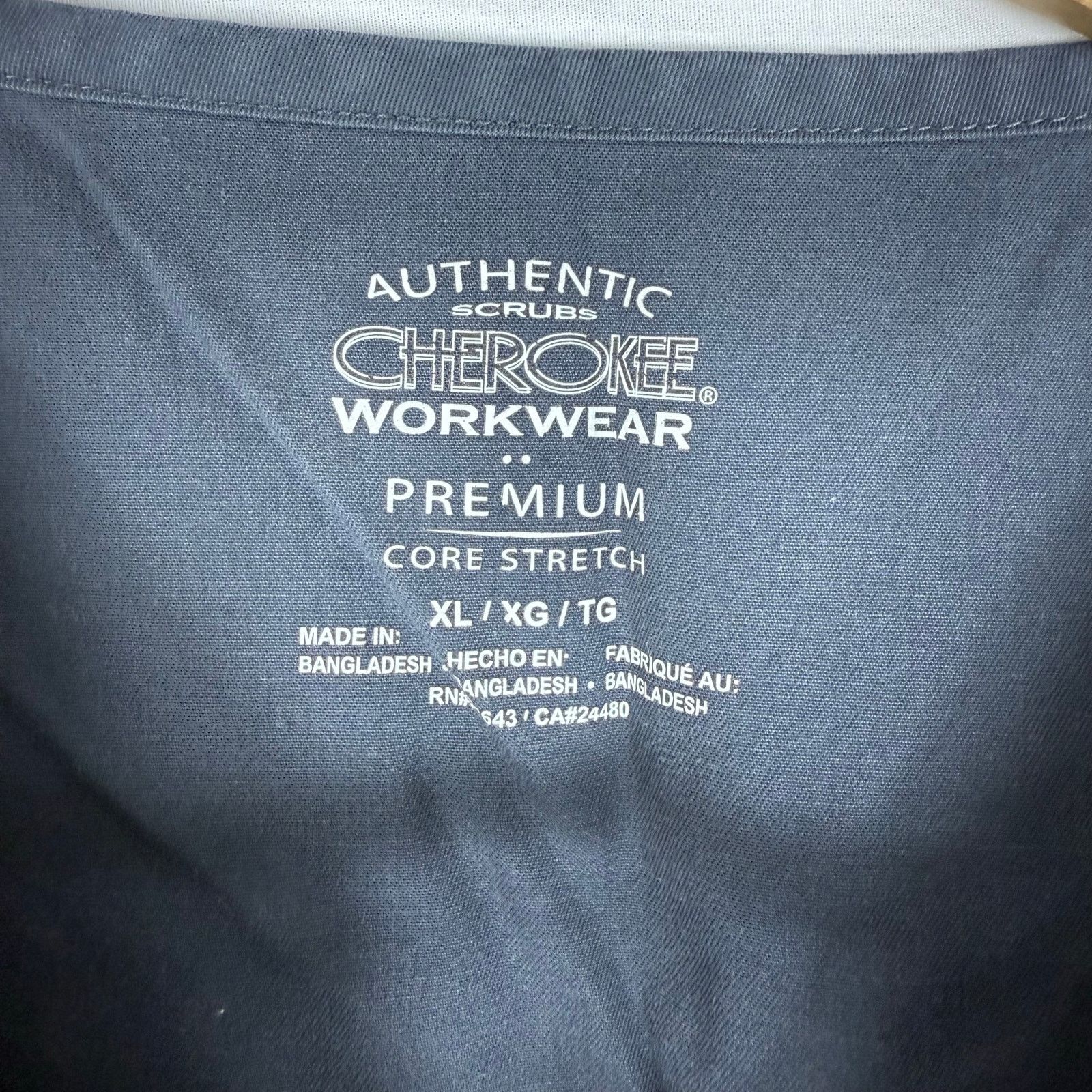 Cherokee Cherokee Scrub Top Lot of 2 XL Pockets Medical Blue Gray Size US L / EU 52-54 / 3 - 7 Thumbnail