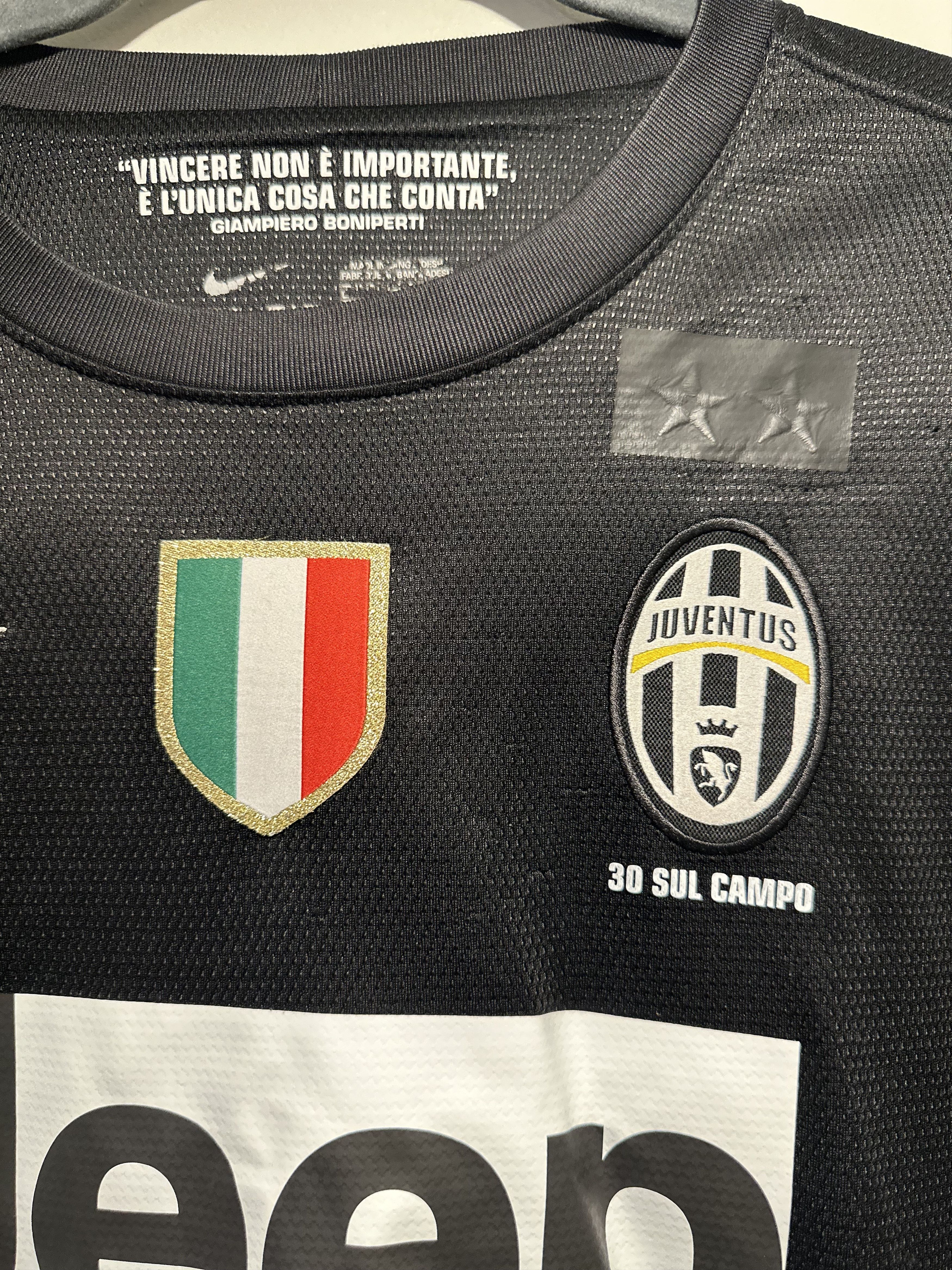 Nike Buffon #1 Juventus 2012/13/14 Away/Third Large w/ Patches Size US L / EU 52-54 / 3 - 4 Thumbnail