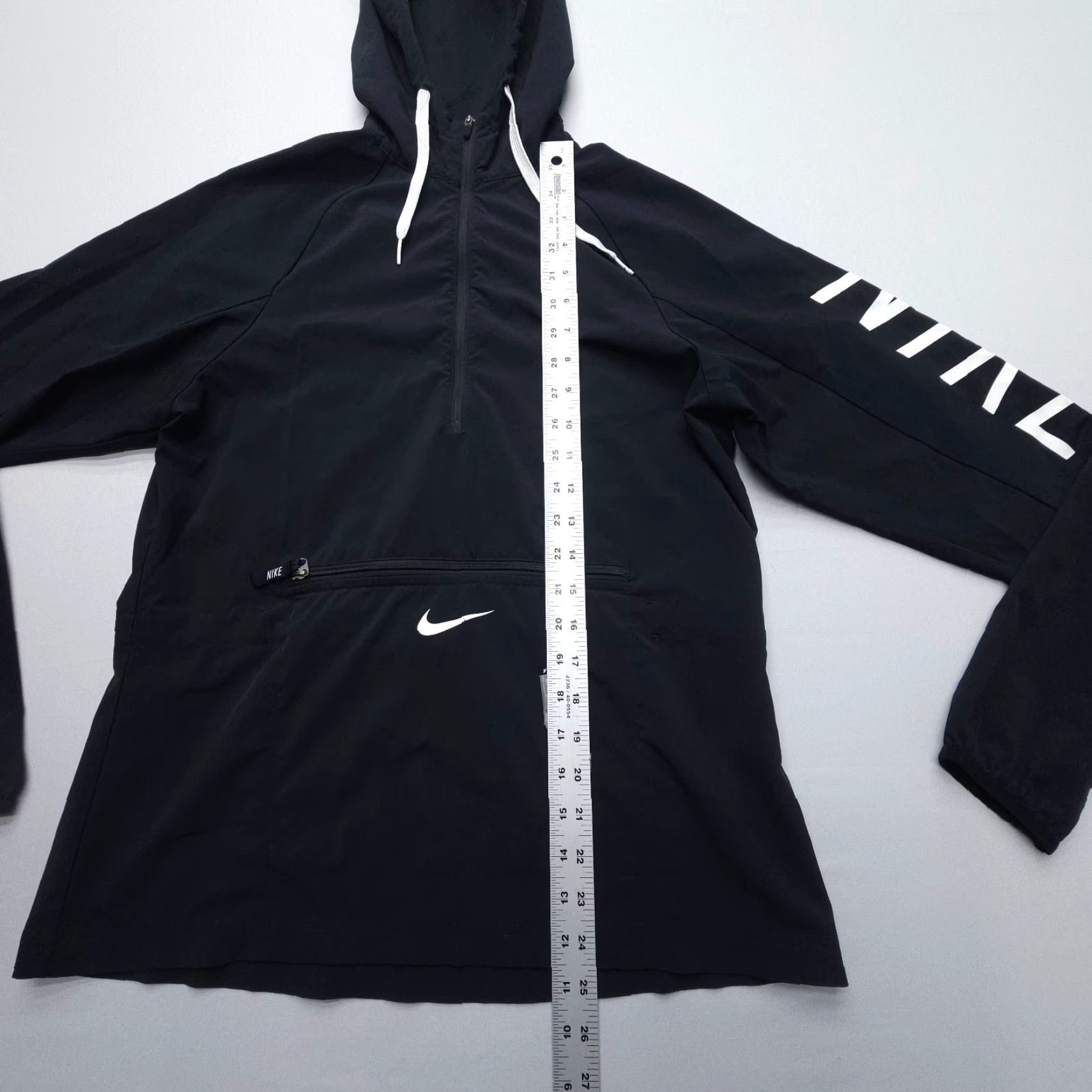 Nike Nike Womens Jacket XS Packable Windbreaker Hooded Anorak Black White Run/Walk Active Gear Size XS / US 0-2 / IT 36-38 - 6 Thumbnail