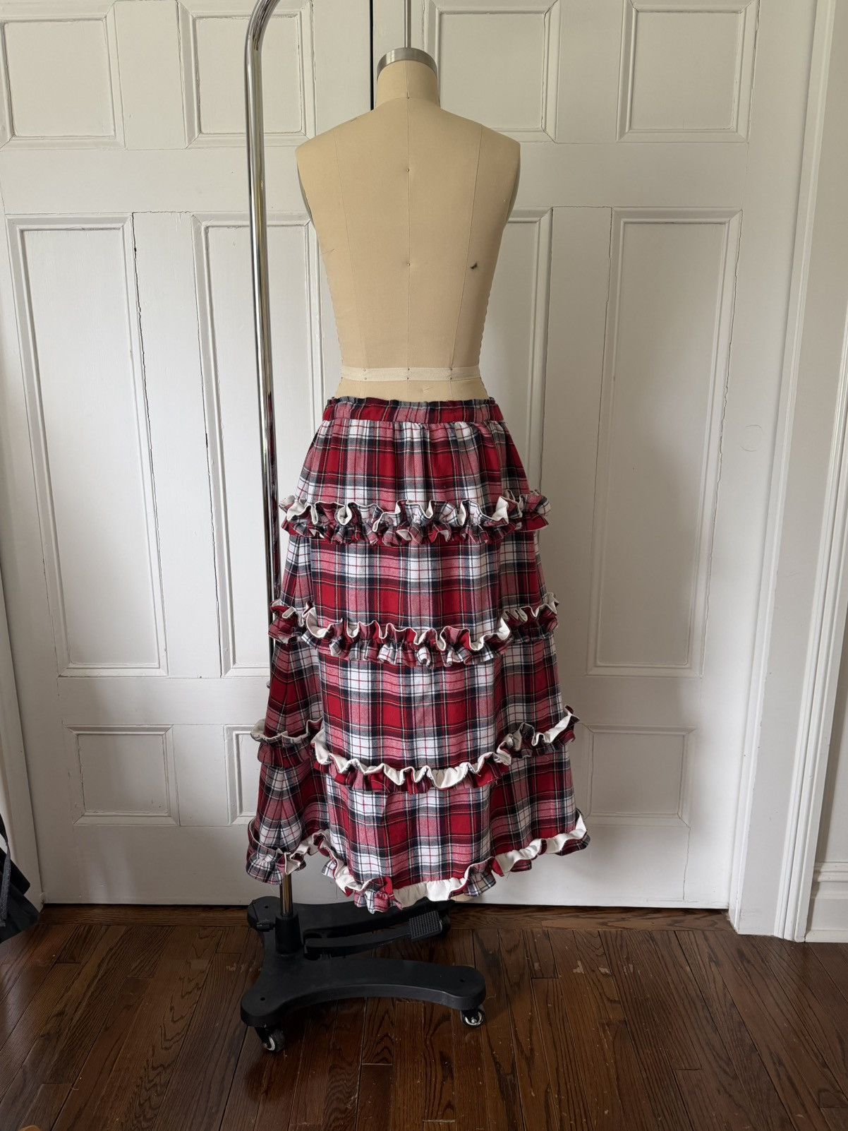 Other One-of-One Handmade Plaid Tiered Ruffle Maxi Skirt Size 27" / US 4 / IT 40 - 4 Thumbnail