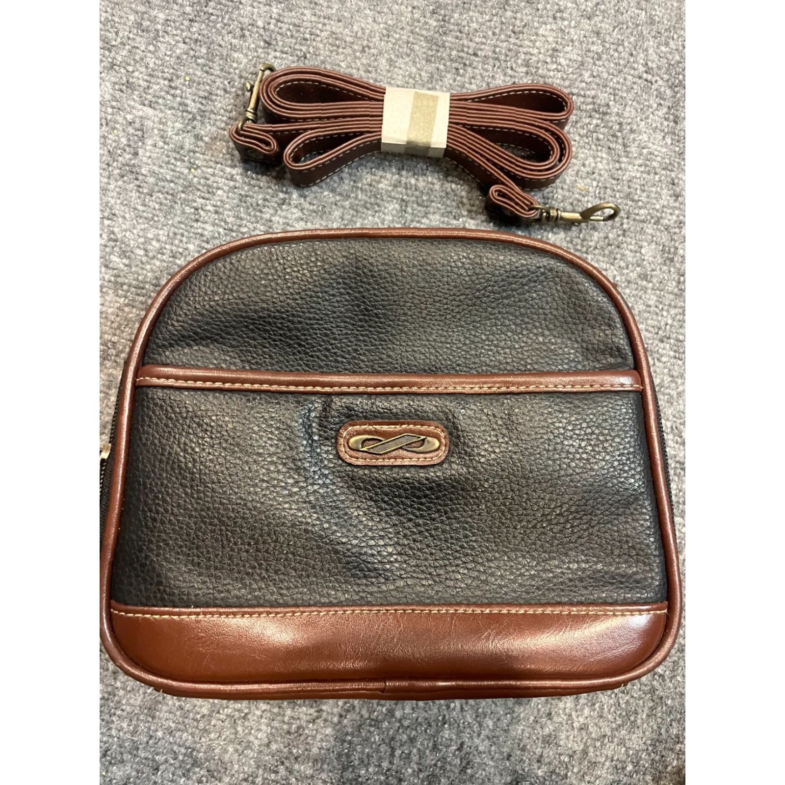 Vintage Purse Handbag 8.5" x 7" Black & Brown Shoulder Bag Women Medium PVC Polyester Zip Magnet Closures Pockets Zippers Almond Black"} Size ONE SIZE - 2 Thumbnail