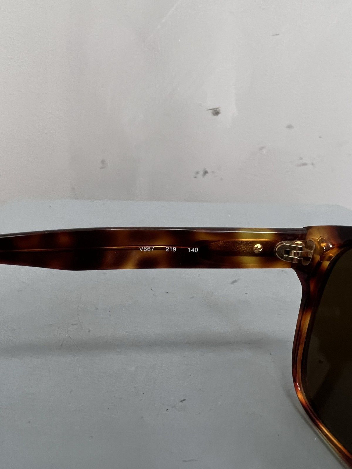 Valentino VINTAGE OLD MONEY VALENTINO BROWN SUNGLASSES Size ONE SIZE - 8 Thumbnail