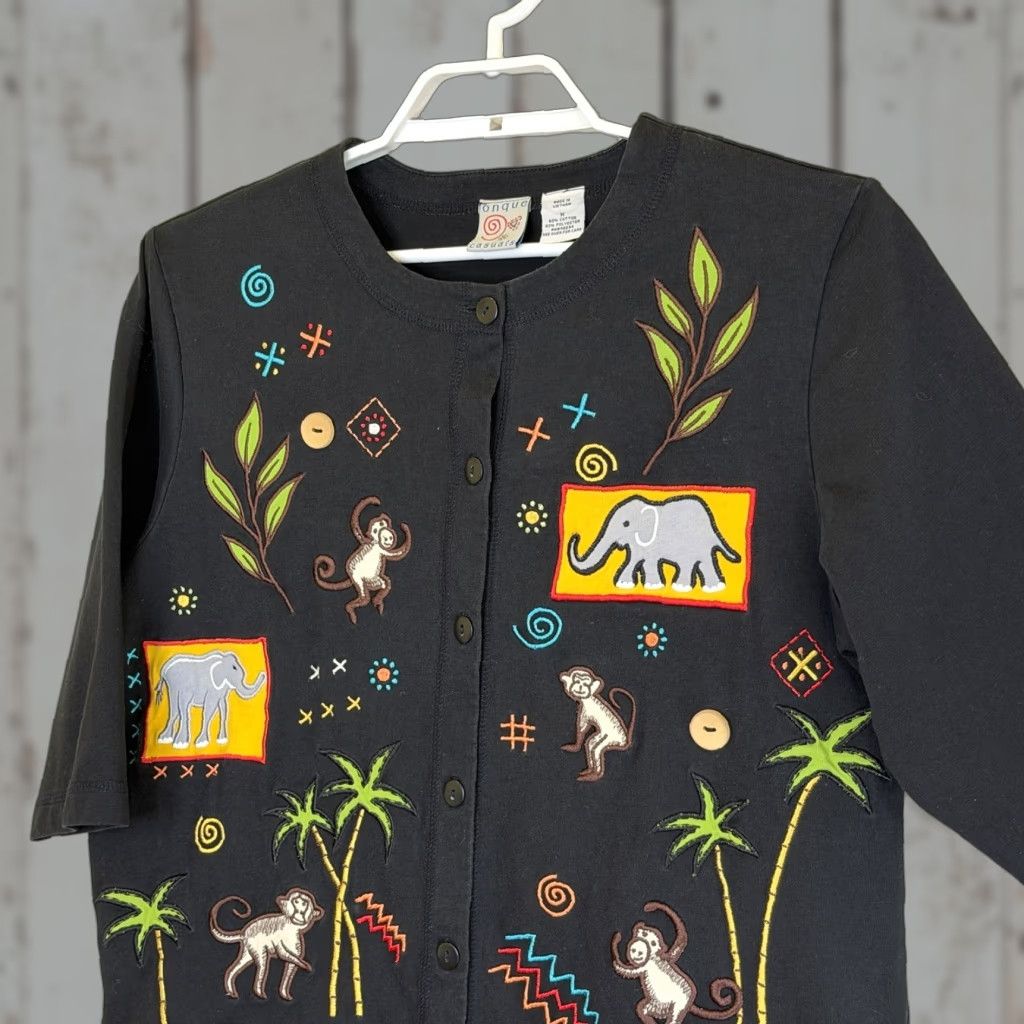 Vintage Onque Casuals Top Womens Sz Medium Black Embroidered Safari Monkeys Button Front 3/4 Sleeve Round Neck Cotton Blend - Could be worn open as a cardigan Size M / US 6-8 / IT 42-44 - 1 Thumbnail