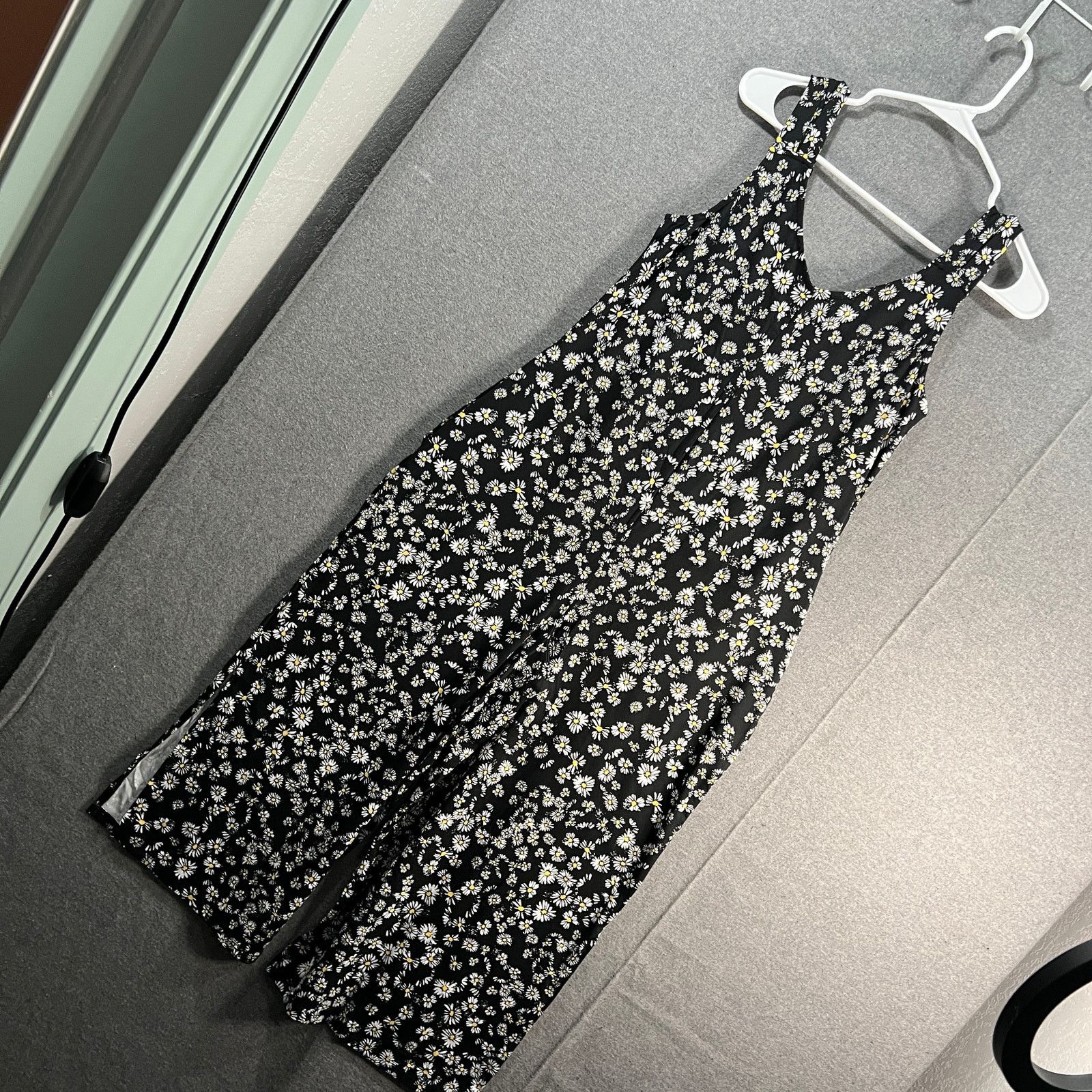 Other Cuddl Duds Petite Wide Leg Flexwear V-Neck Size S / US 4 / IT 40 - 14 Thumbnail