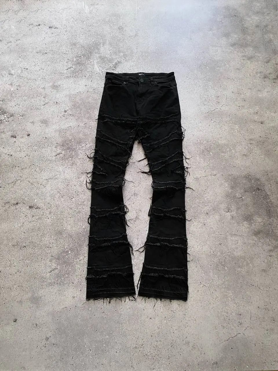 Vintage DISTRESSED FRAYED STACKED FLARED FIT BLACK JEANS Size US 32 / EU 48 - 2 Thumbnail