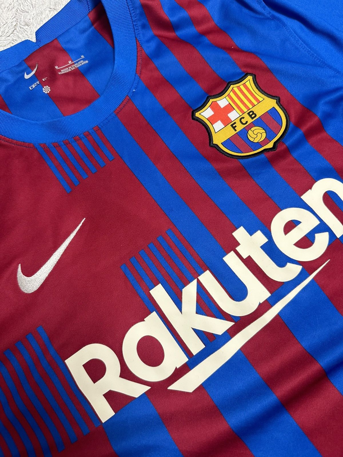 Nike Nike Barcelona 2021-2022 Home Football Jersey Rakuten Hype Size US M / EU 48-50 / 2 - 5 Thumbnail