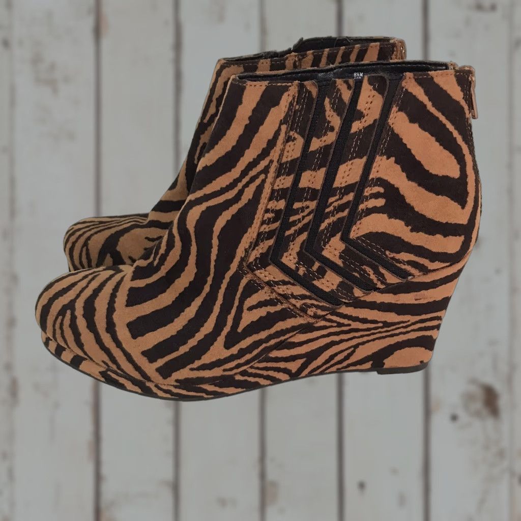 Sugar Sugar Juliette Zebra Print Wedge Ankle Bootie Womens Size 8.5 Chestnut/Dark Brown 3.5in Heel Size US 8.5 / IT 38.5 - 1 Thumbnail