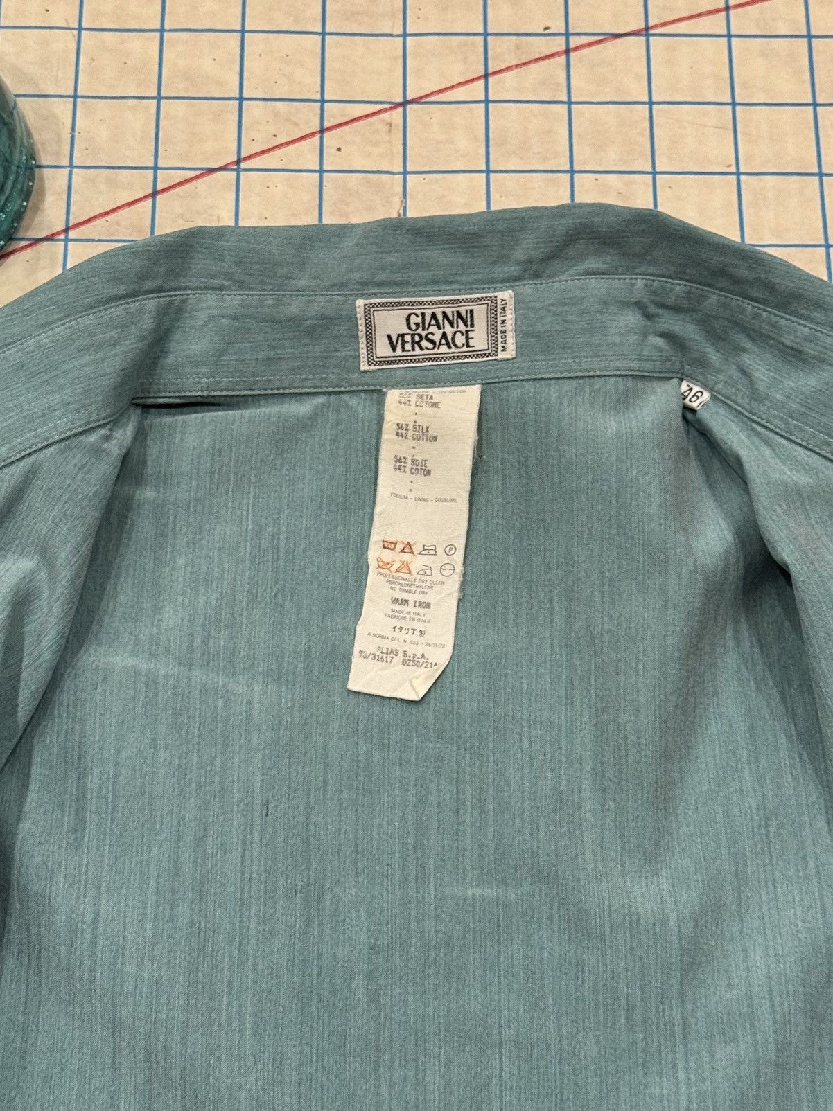 Versace Vintage Gianni Versace Rare Single Colour Blue Silk ButtonUp Size US L / EU 52-54 / 3 - 7 Thumbnail