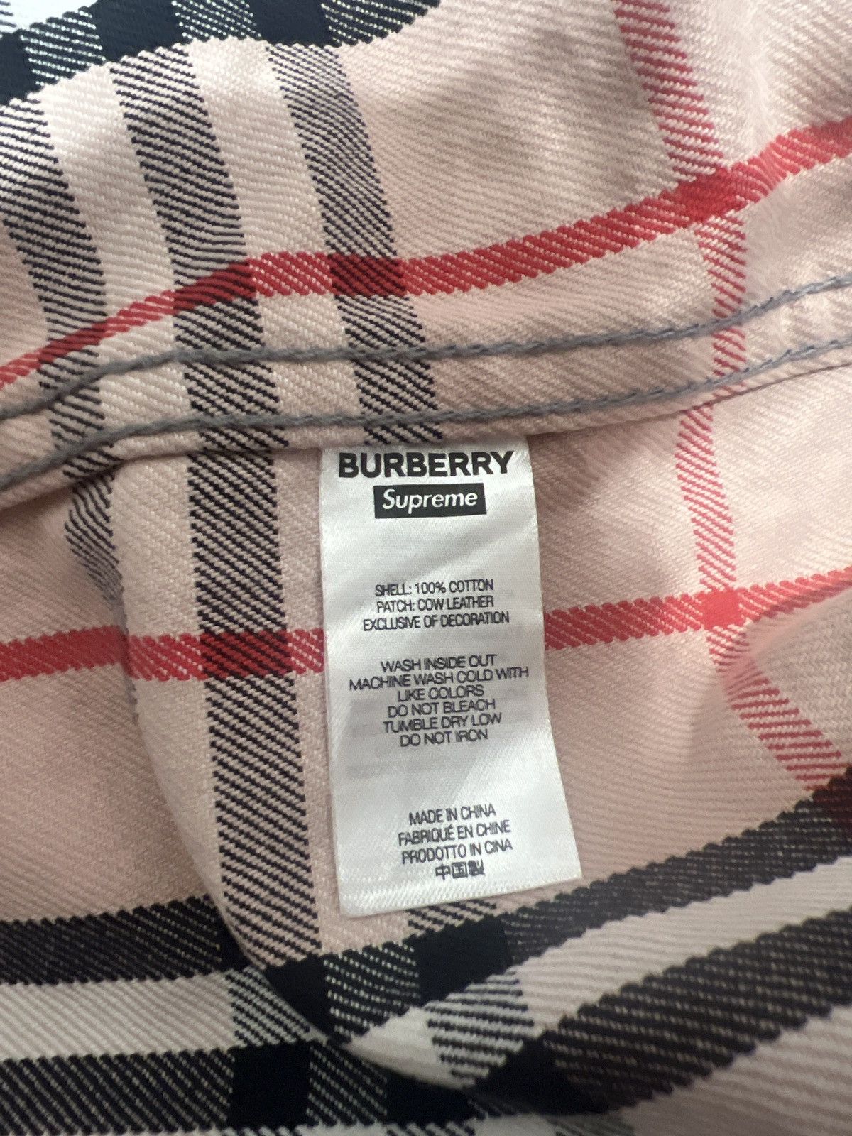 Burberry × Supreme Supermen x Burberry denim jacket pink Size US M / EU 48-50 / 2 - 7 Thumbnail