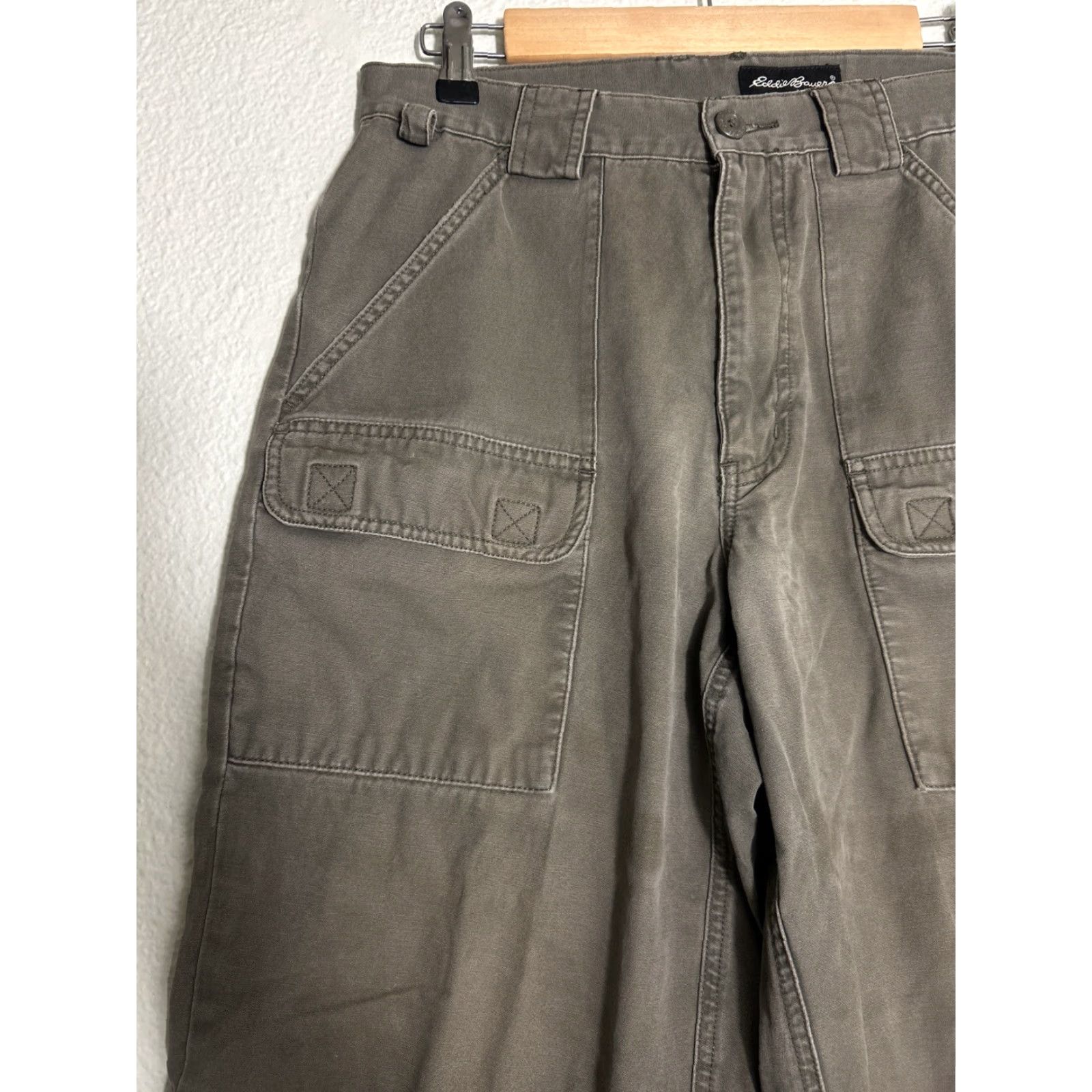 Eddie Bauer **Army Green Cargo Pants Womens Eddie Bauer 30x23 Cotton** User: Army Green Cargo Pants Womens Eddie Bauer 30x23 Cotton Size 30" / US 8 / IT 44 - 3 Thumbnail