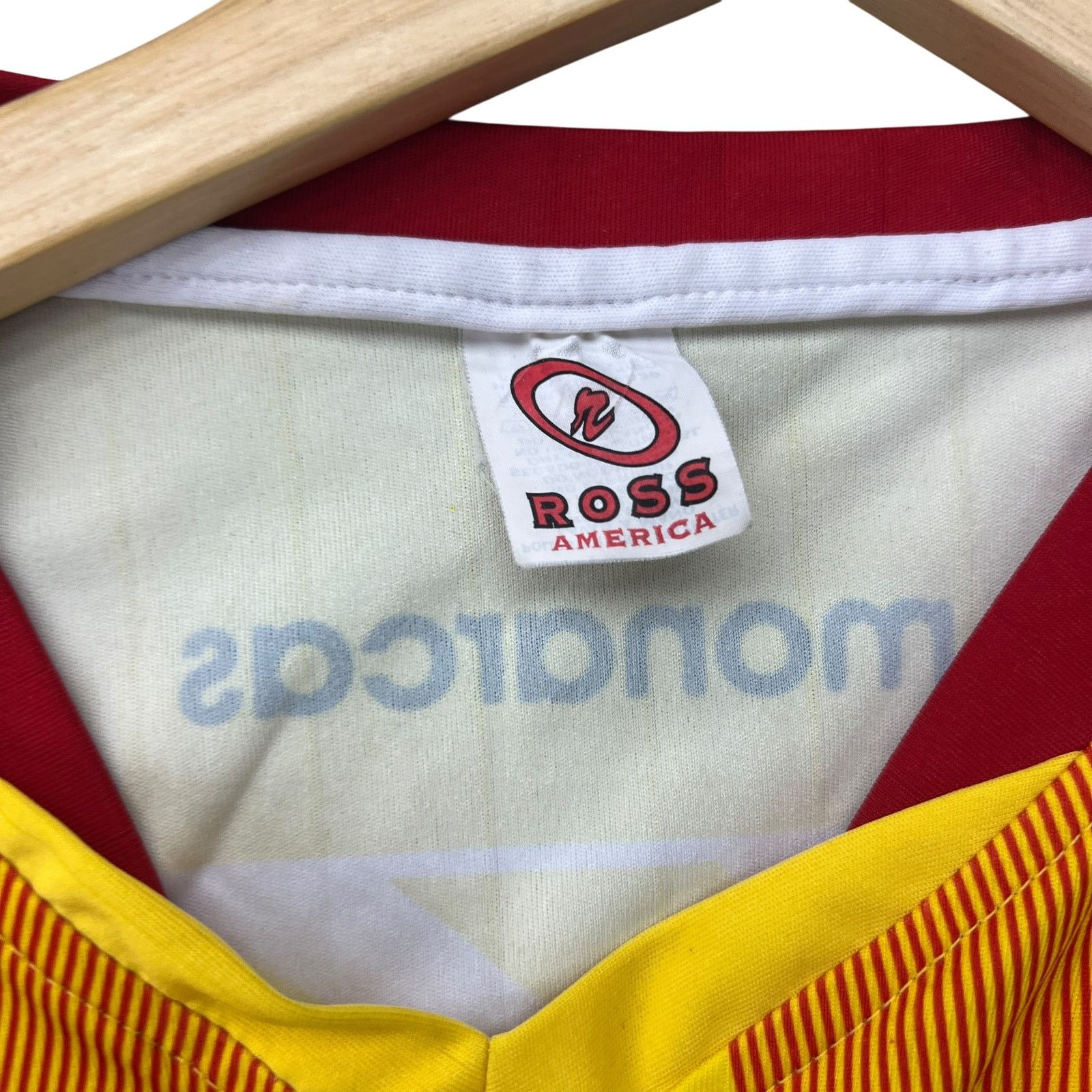 Other Monarcas Morelia Yellow Jersey Size US L / EU 52-54 / 3 - 7 Thumbnail