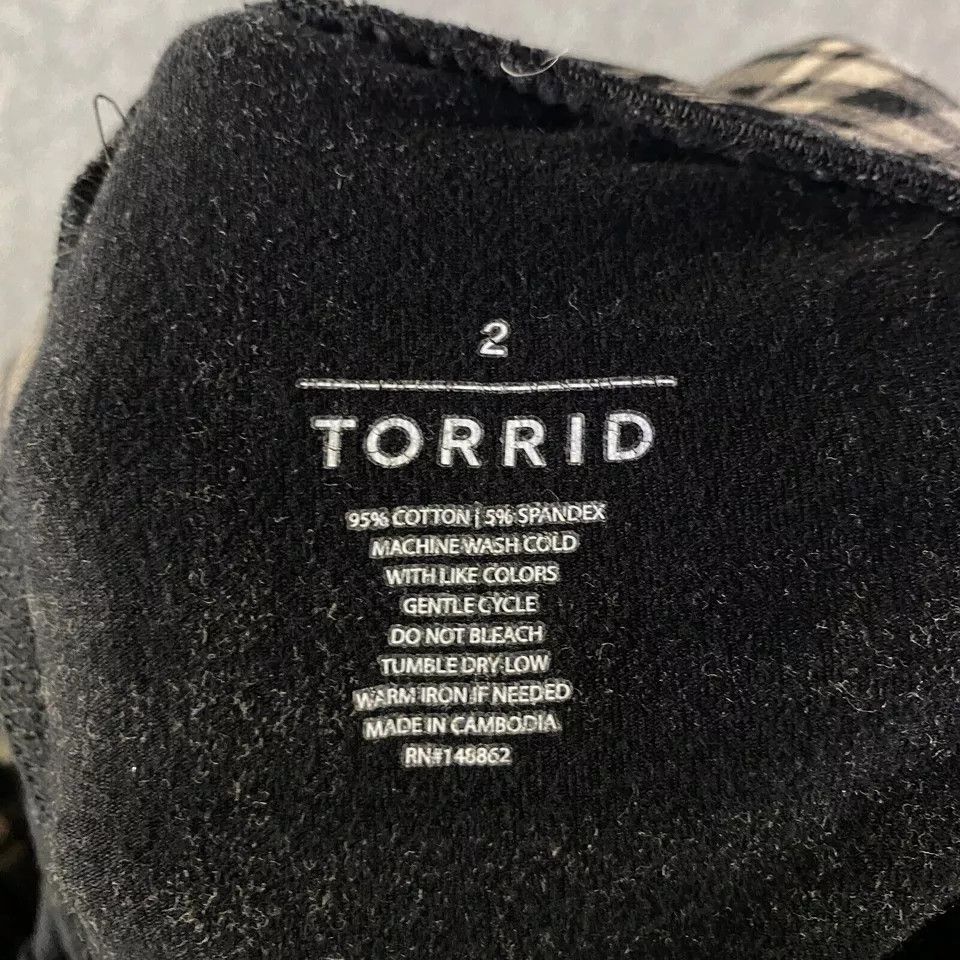 Torrid Torrid Leggings Women's 2 Pull On Stretch Black Cropped Size 26" / US 2 / IT 38 - 8 Thumbnail