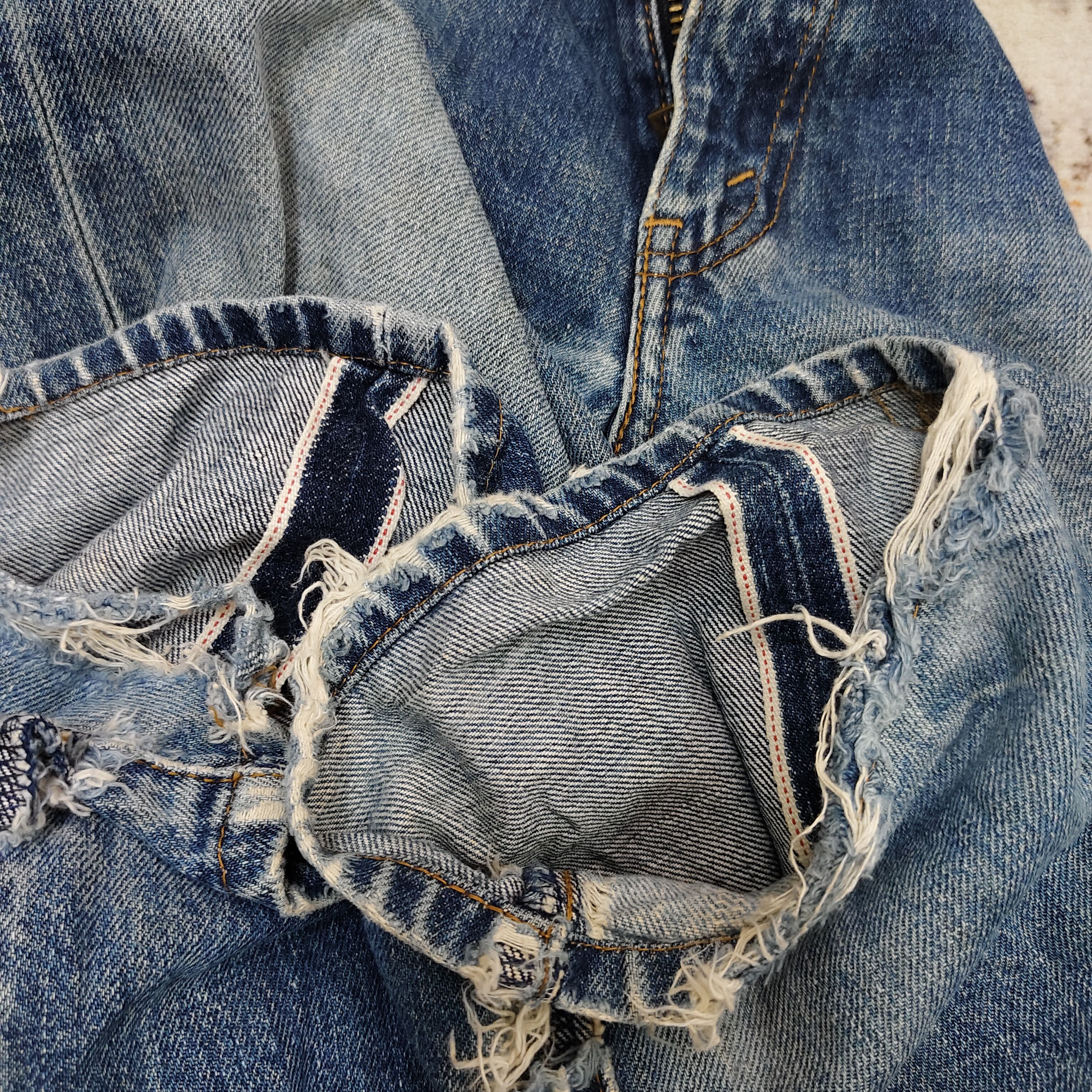 Levi's Vintage Levi's 502 Big E Selvedge Distressed Jean Size US 30 / EU 46 - 15 Thumbnail