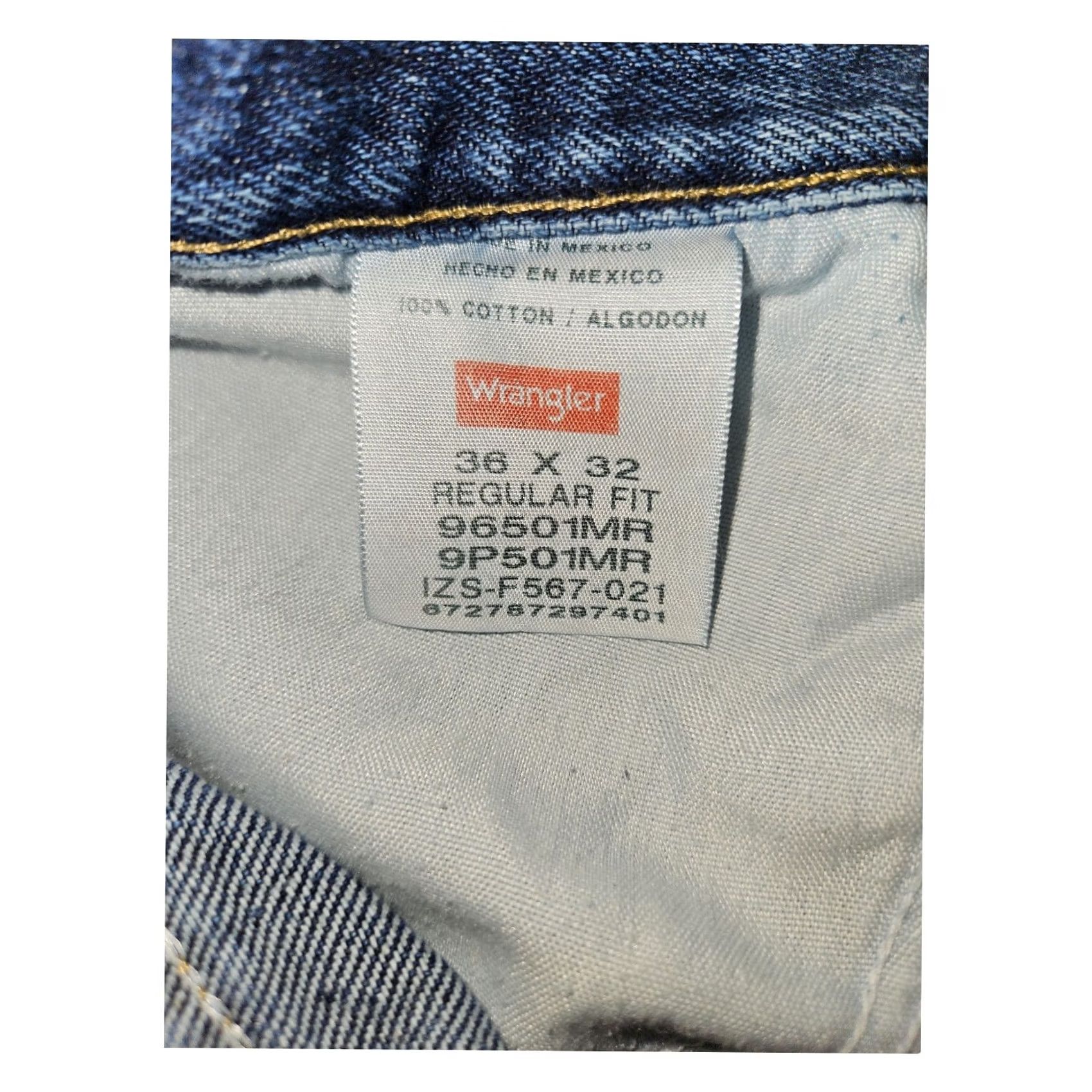 Wrangler Focus: Specifically states "Wrangler Jeans Mens" for immediate relevance Size US 36 / EU 52 - 2 Thumbnail