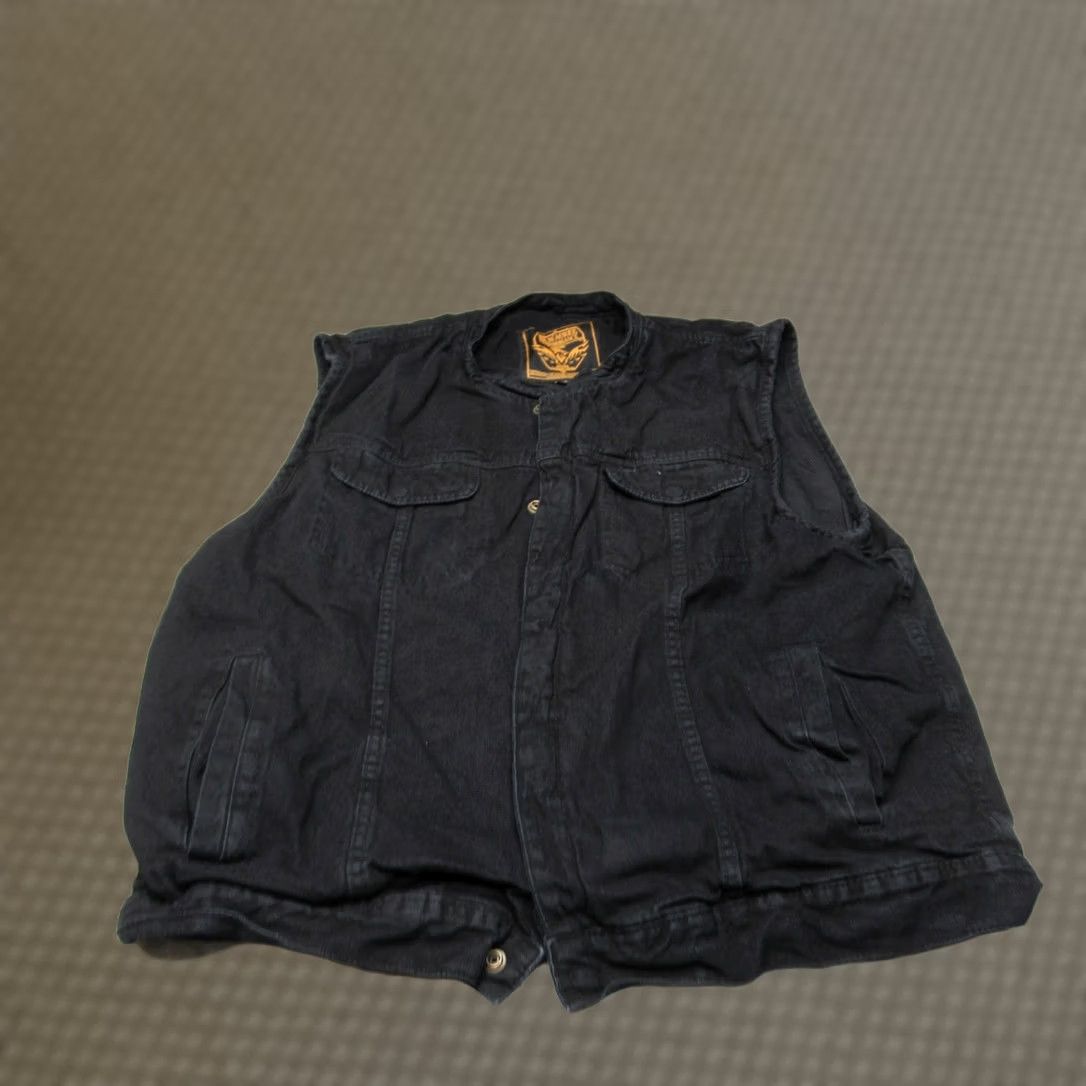 Vintage Milwaukee Performance Black Denim Motorcycle Vest Mens 2XL Biker Denim Vest Front Zip Snap Button Pockets Short Jacket Size US XXL / EU 58 / 5 - 1 Thumbnail