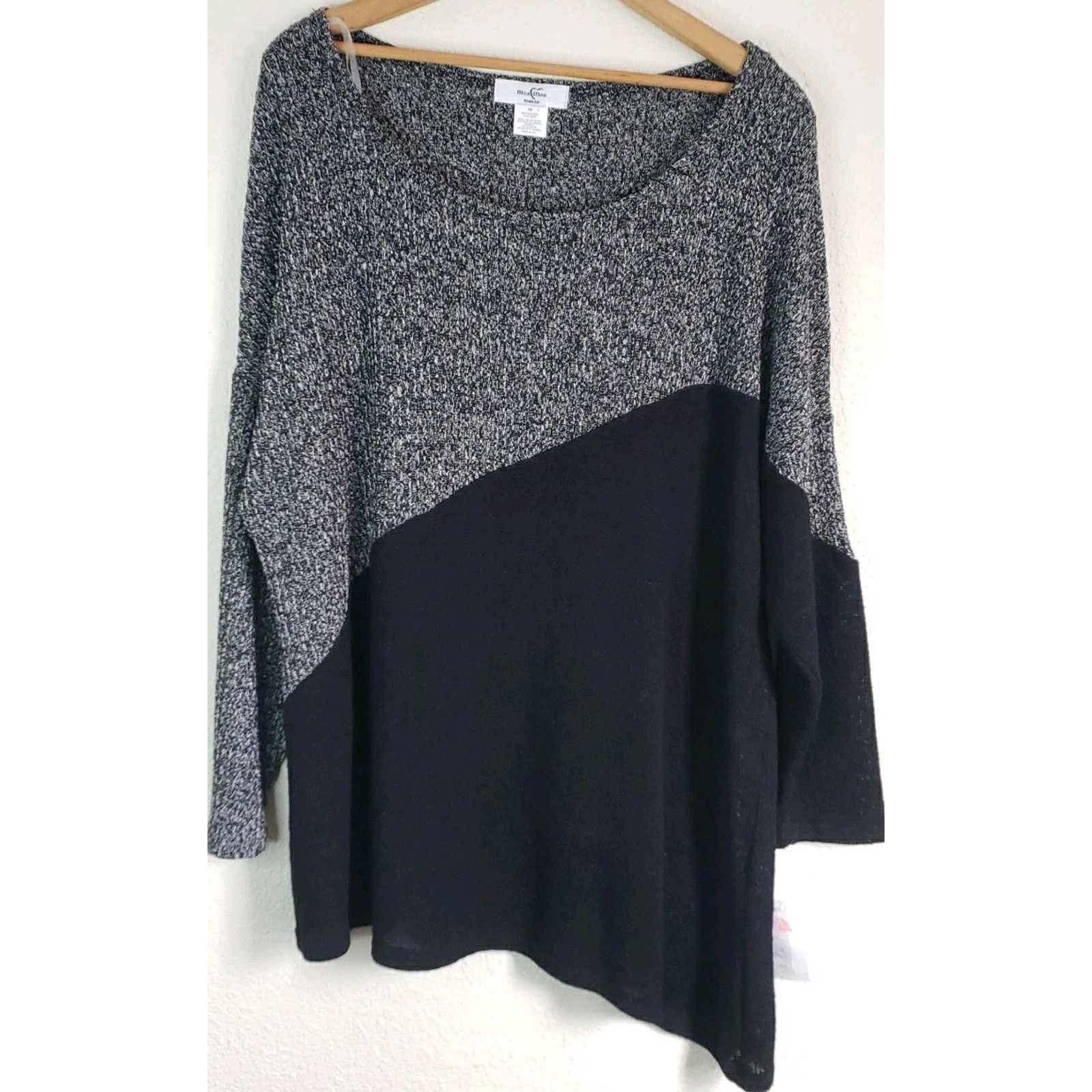 Other Moa Moa Sweater Color Block Long Sleeve Top Size 2X Pullover Size XXL / US 16-18 / IT 52-54 - 1 Thumbnail